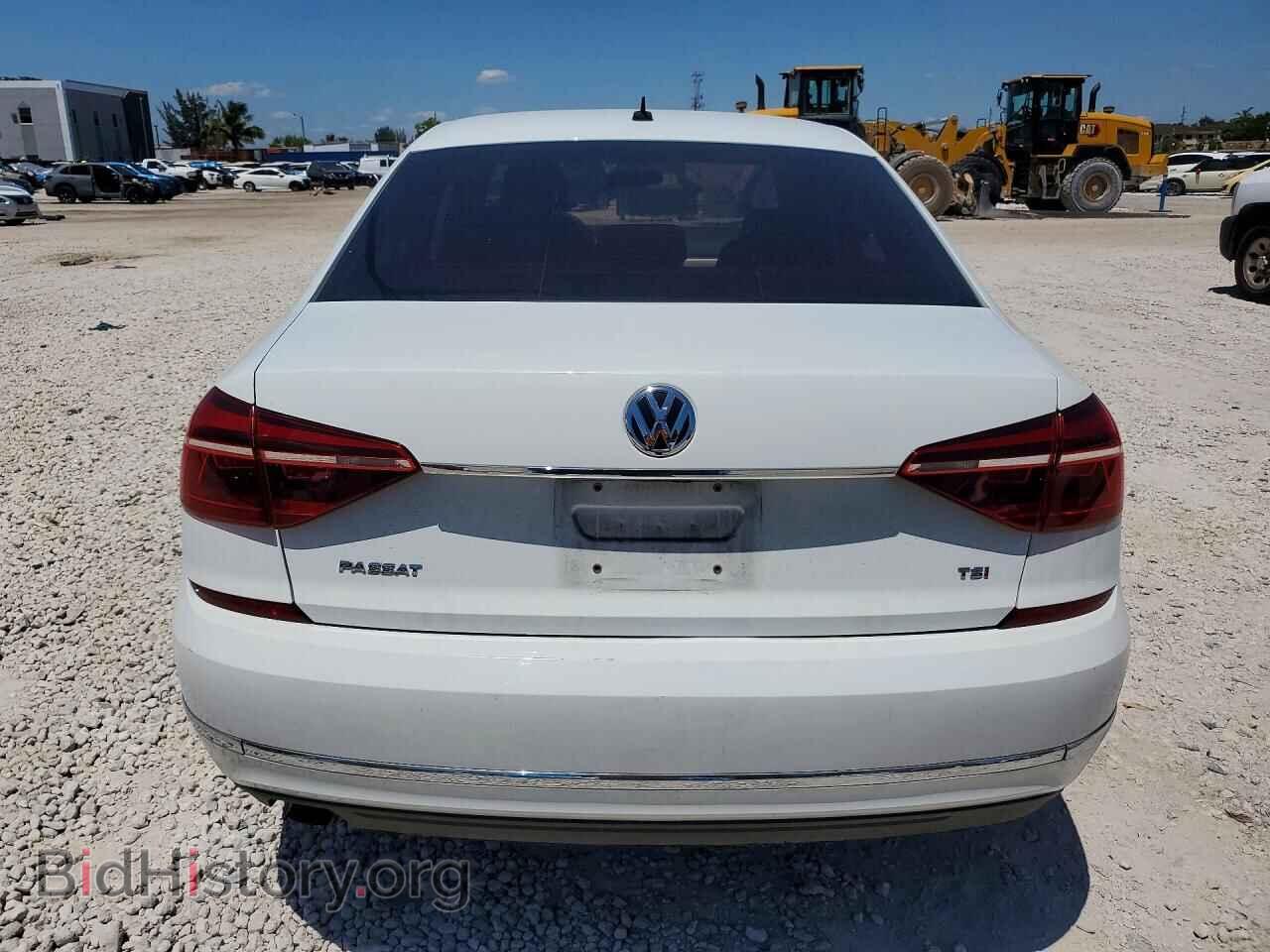 2017 VOLKSWAGEN PASSAT - VIN: 1VWAT7A34HC002919 - Фото 6