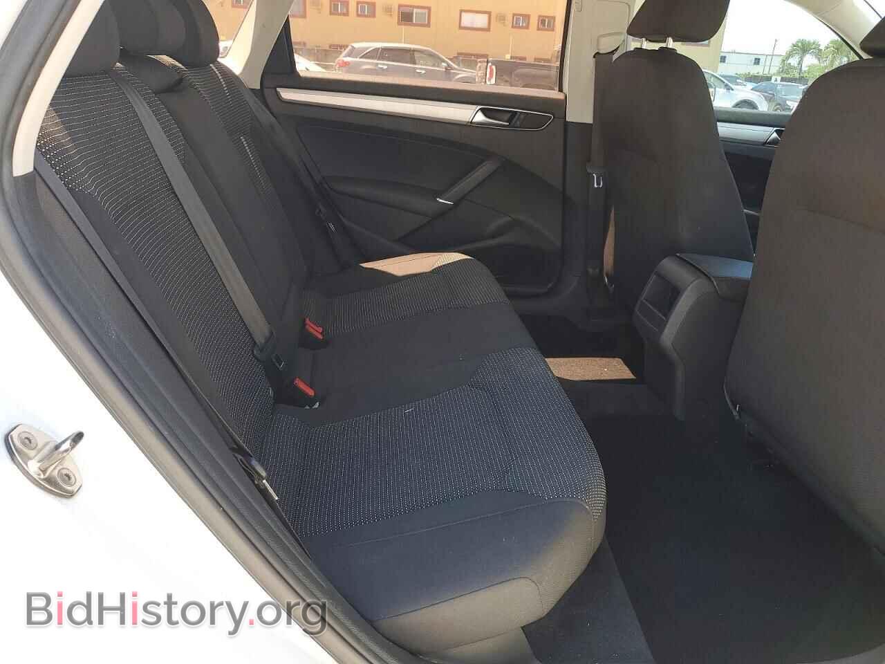 2017 VOLKSWAGEN PASSAT - VIN: 1VWAT7A34HC002919 - Фото 10