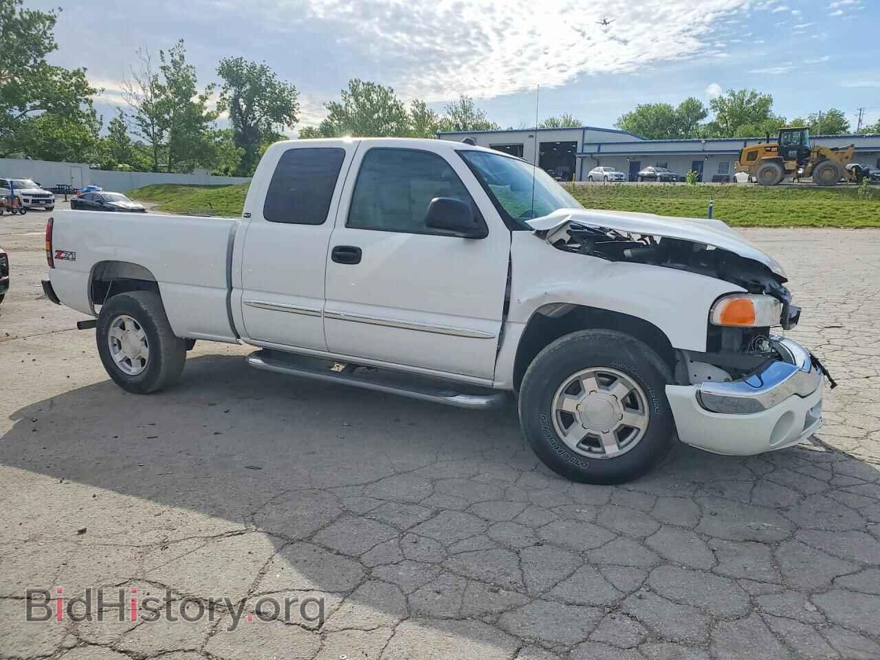 2005 GMC SIERRA - VIN: 2GTEK19B651293117 - Photo 4