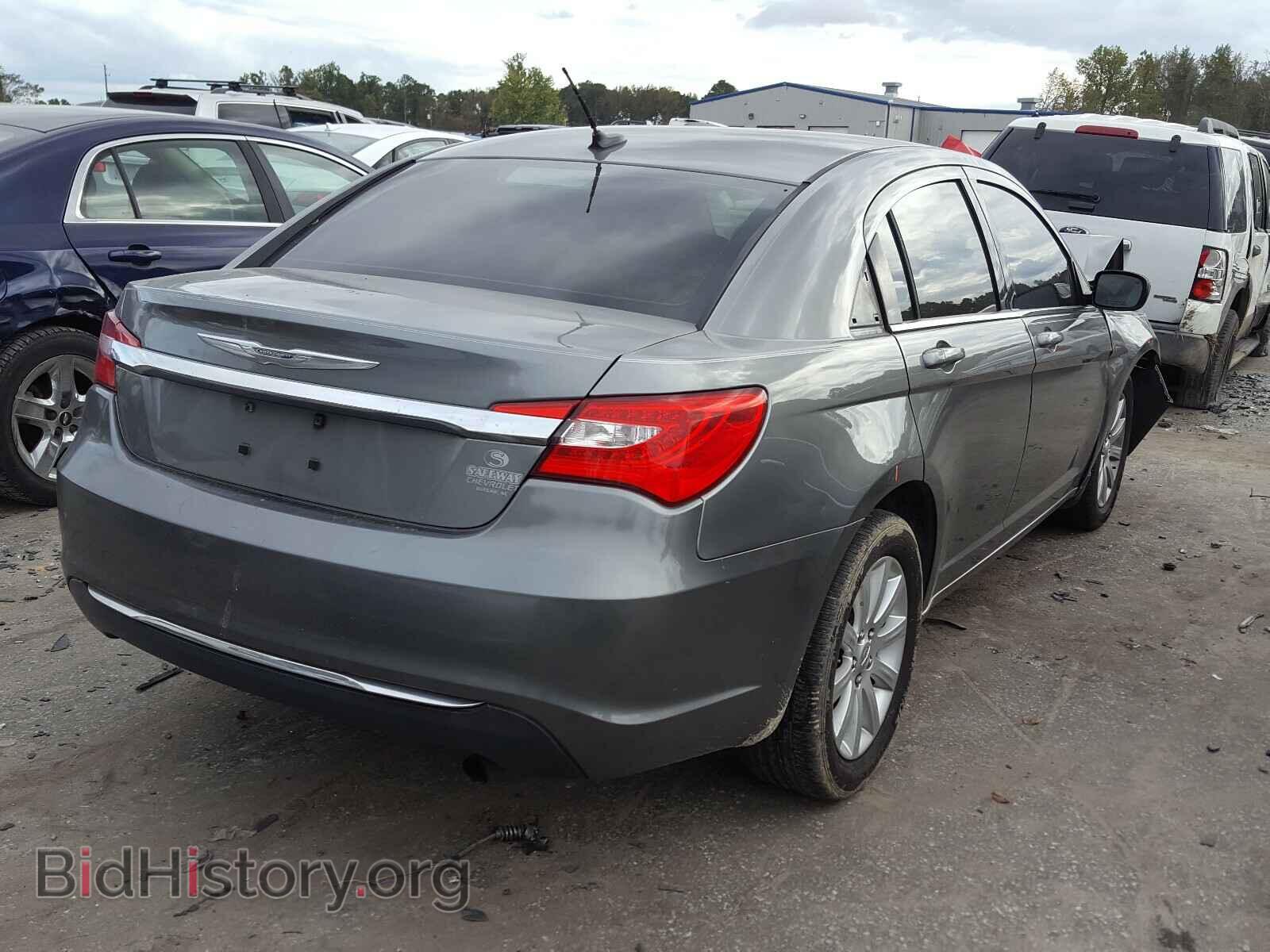 2011 CHRYSLER 200 - VIN: 1C3BC1FB2BN602407 - Фото 4