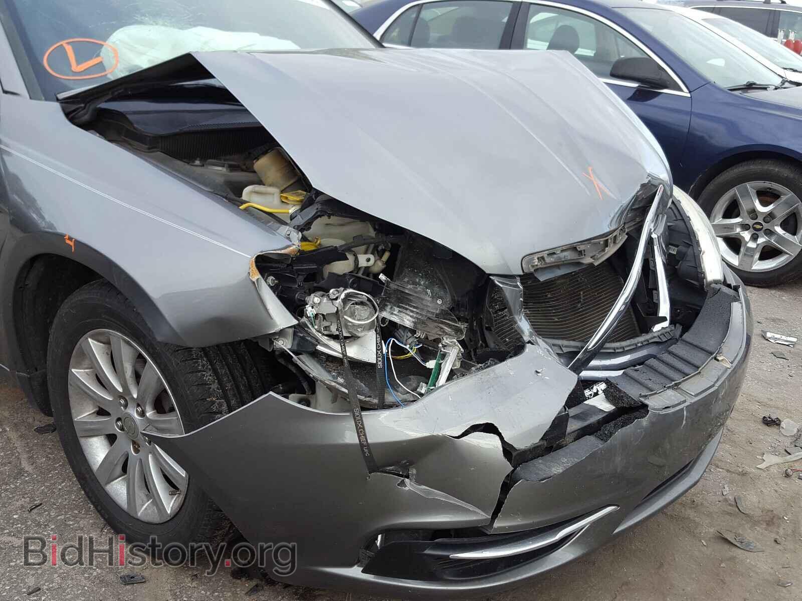 2011 CHRYSLER 200 - VIN: 1C3BC1FB2BN602407 - Фото 9