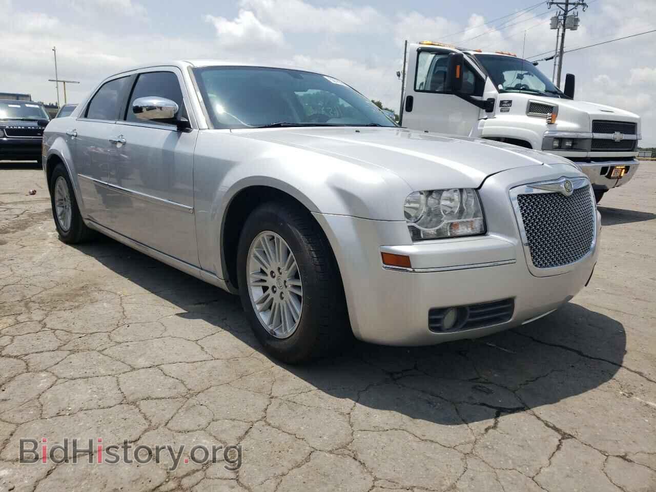 Photo 2C3CA4CD5AH173739 - CHRYSLER 300 2010