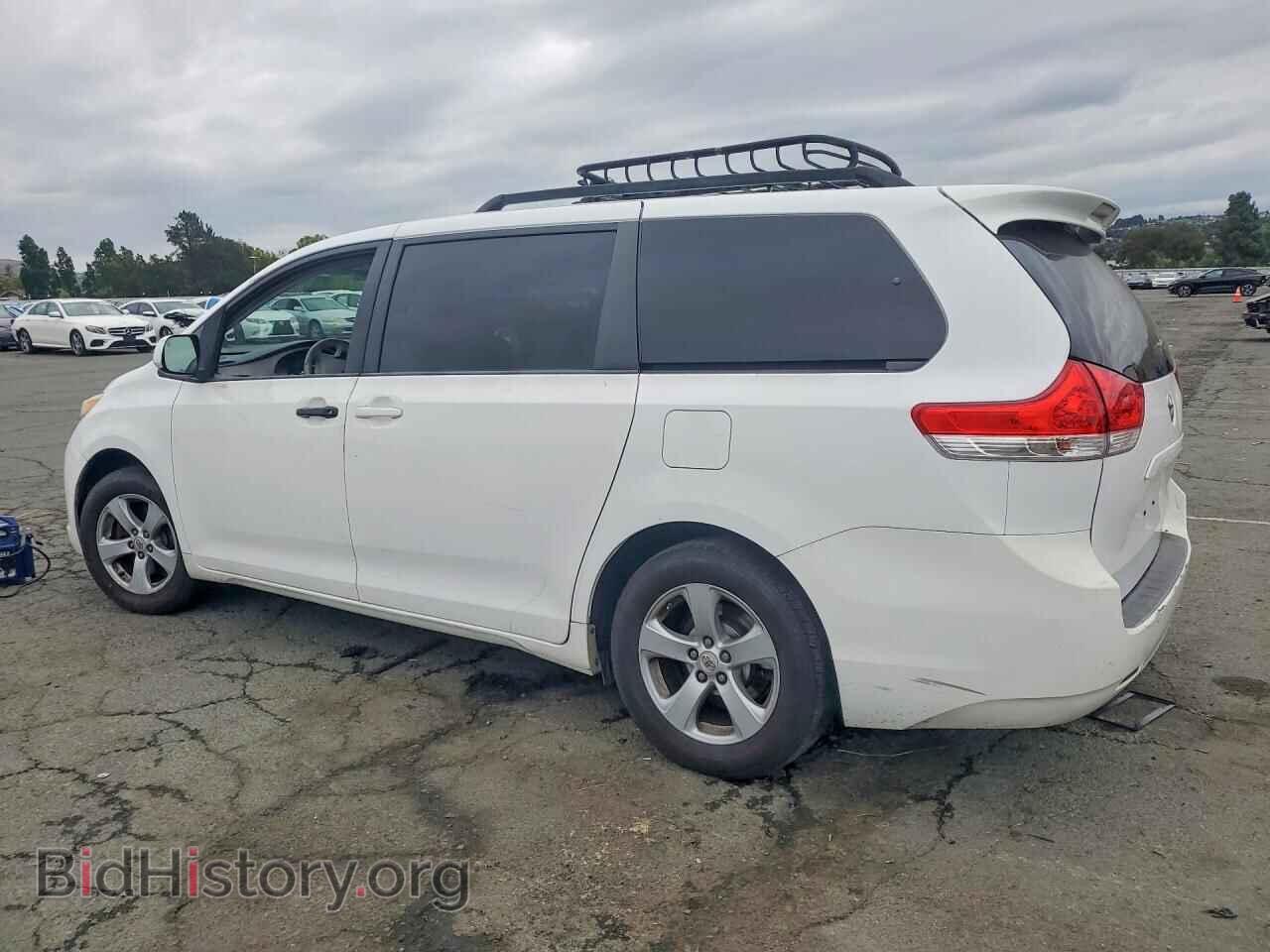 2012 TOYOTA SIENNA - VIN: 5TDKA3DC2CS015385 - Фото 2