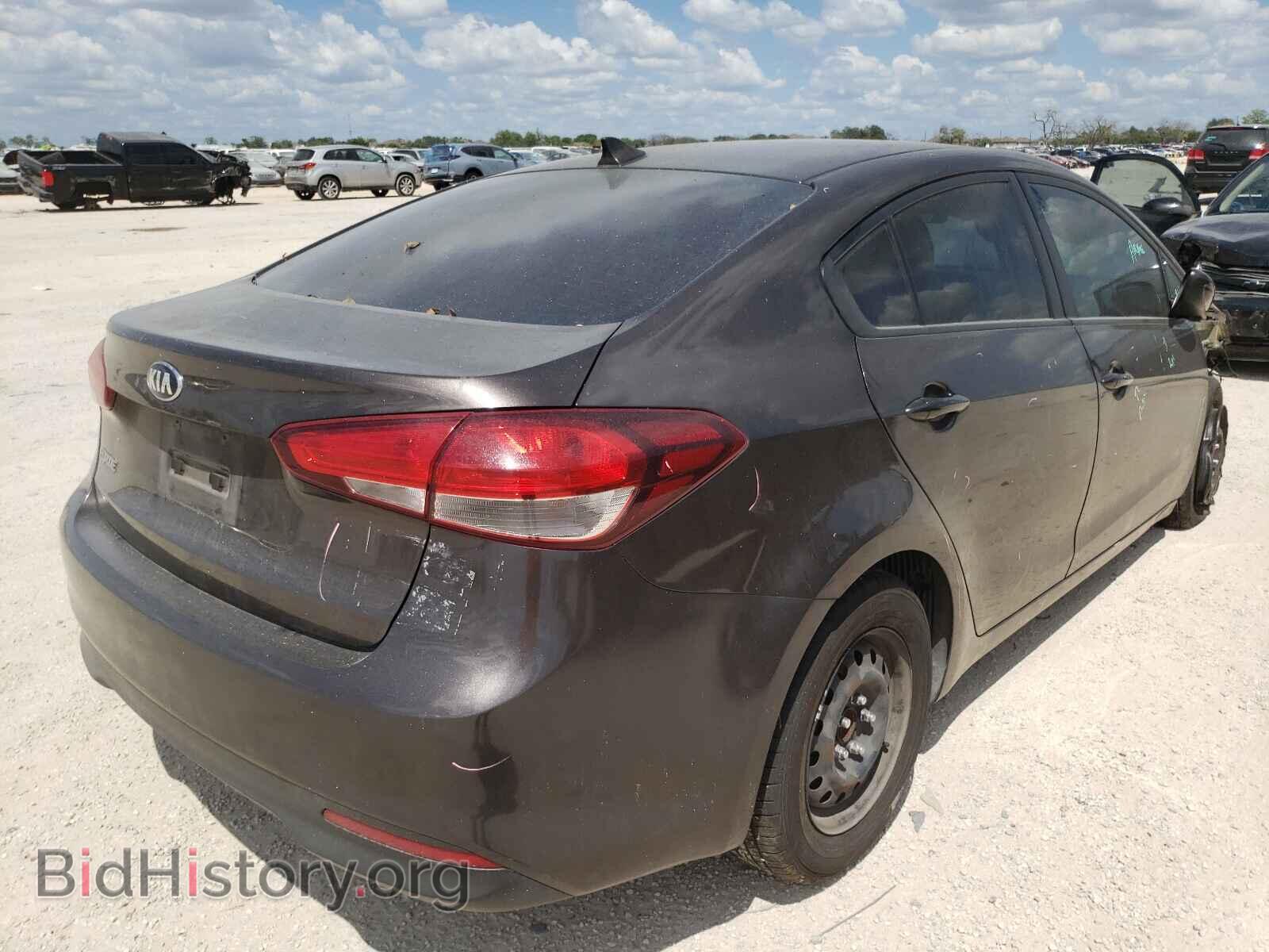 2017 KIA FORTE - VIN: 3KPFK4A73HE065743 - Фото 4