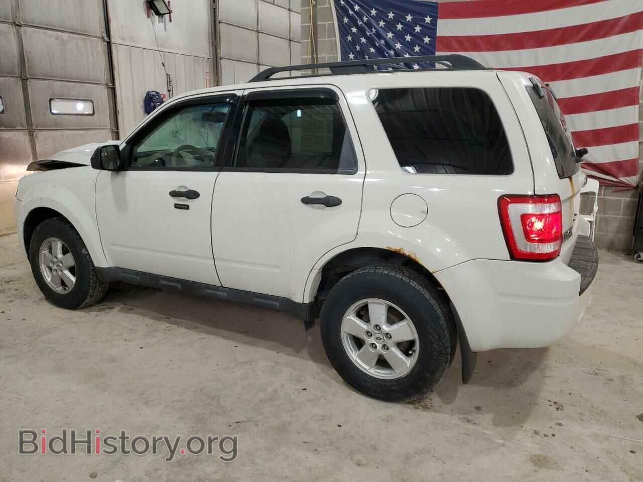 2011 FORD ESCAPE - VIN: 1FMCU0DG2BKC68754 - Фото 2