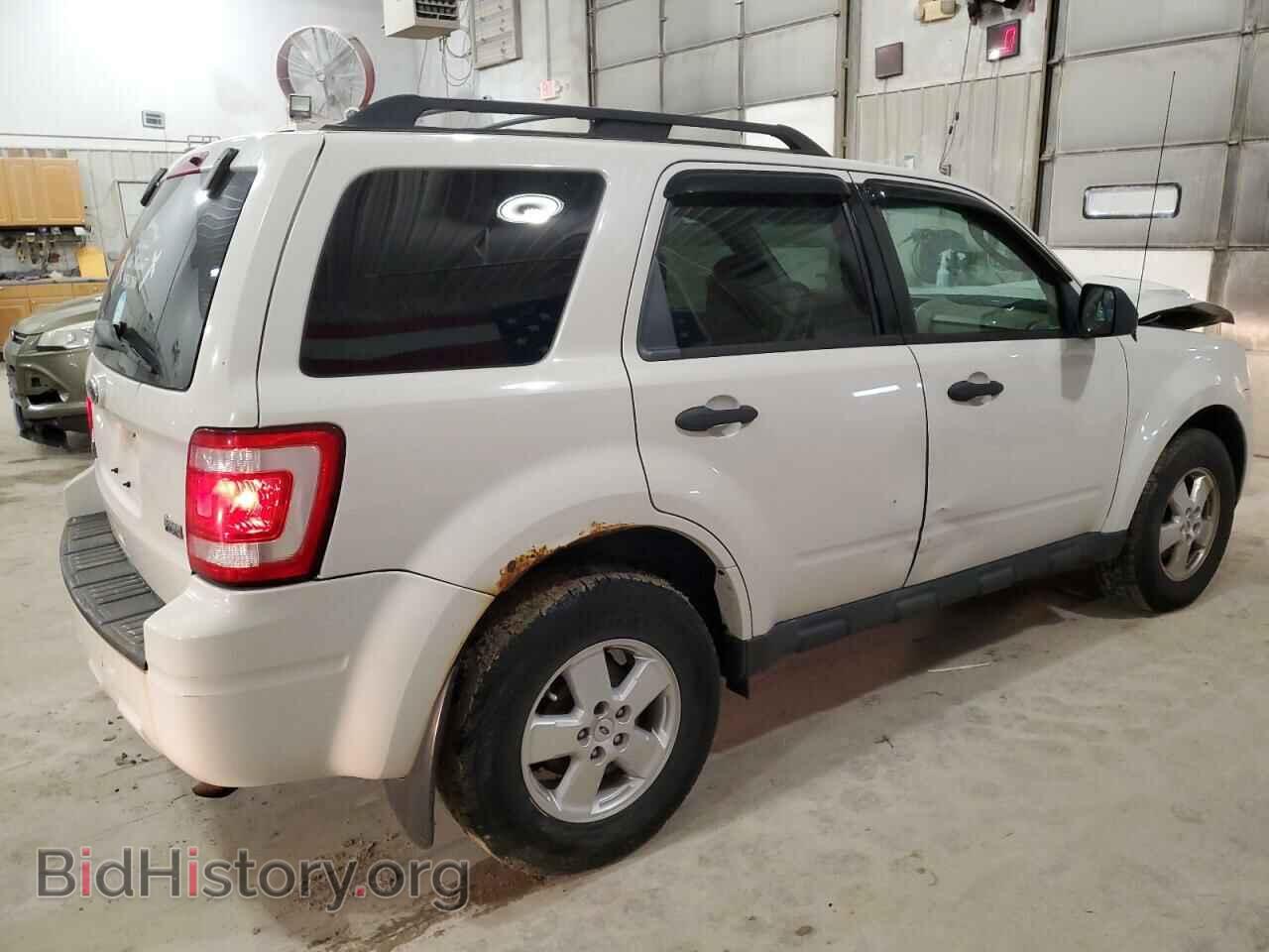 2011 FORD ESCAPE - VIN: 1FMCU0DG2BKC68754 - Фото 3