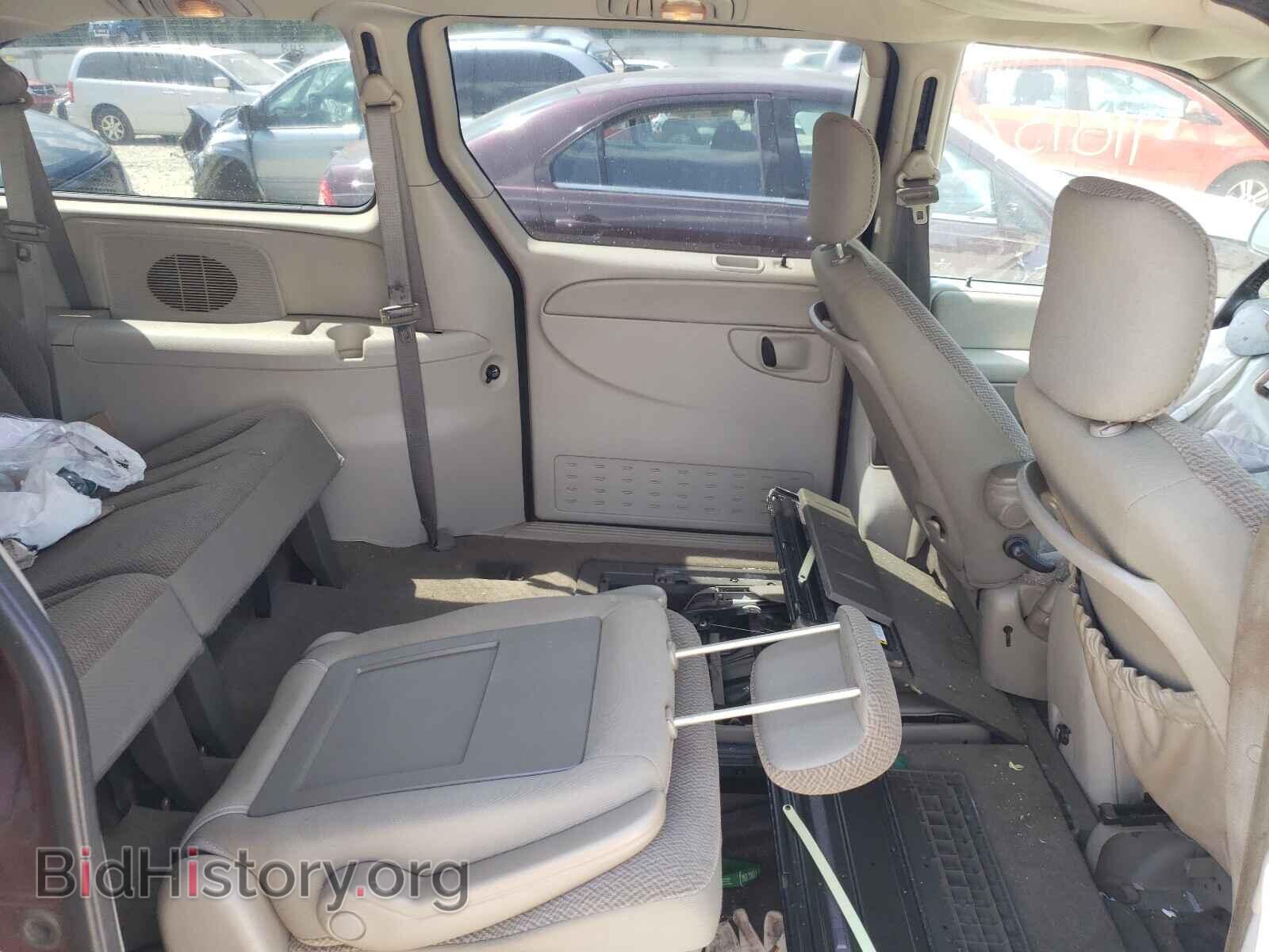 2007 CHRYSLER MINIVAN - VIN: 2A4GP54LX7R302580 - Фото 6