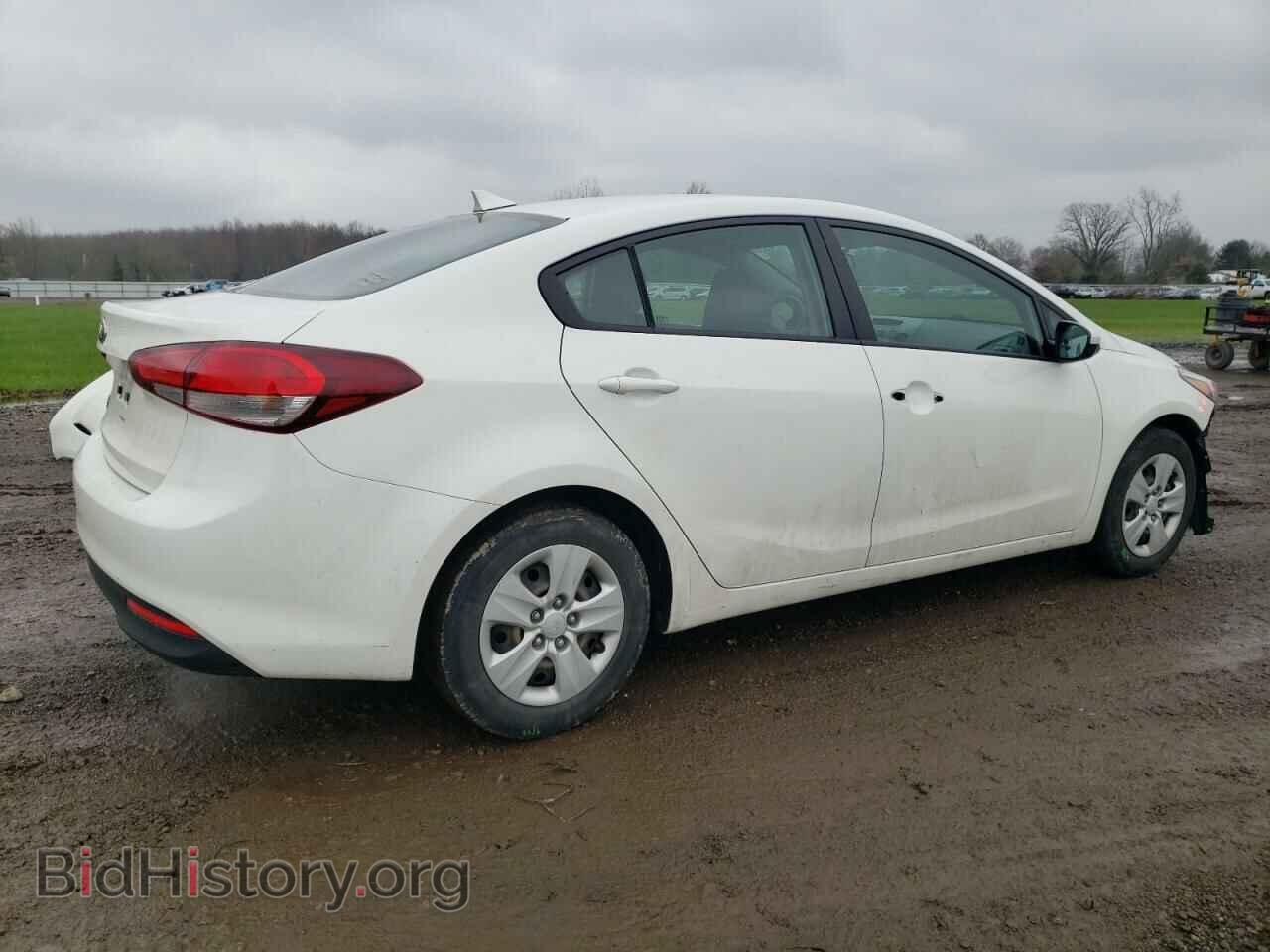 2017 KIA FORTE - VIN: 3KPFK4A75HE115090 - Photo 3