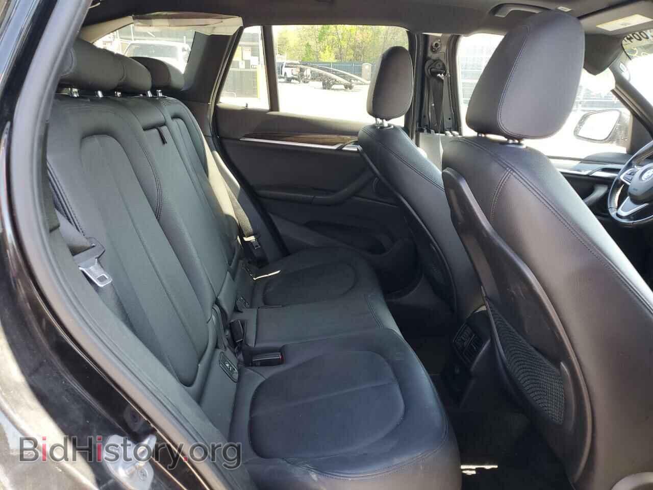 2018 BMW X1 - VIN: WBXHT3C36J5F92287 - Фото 11