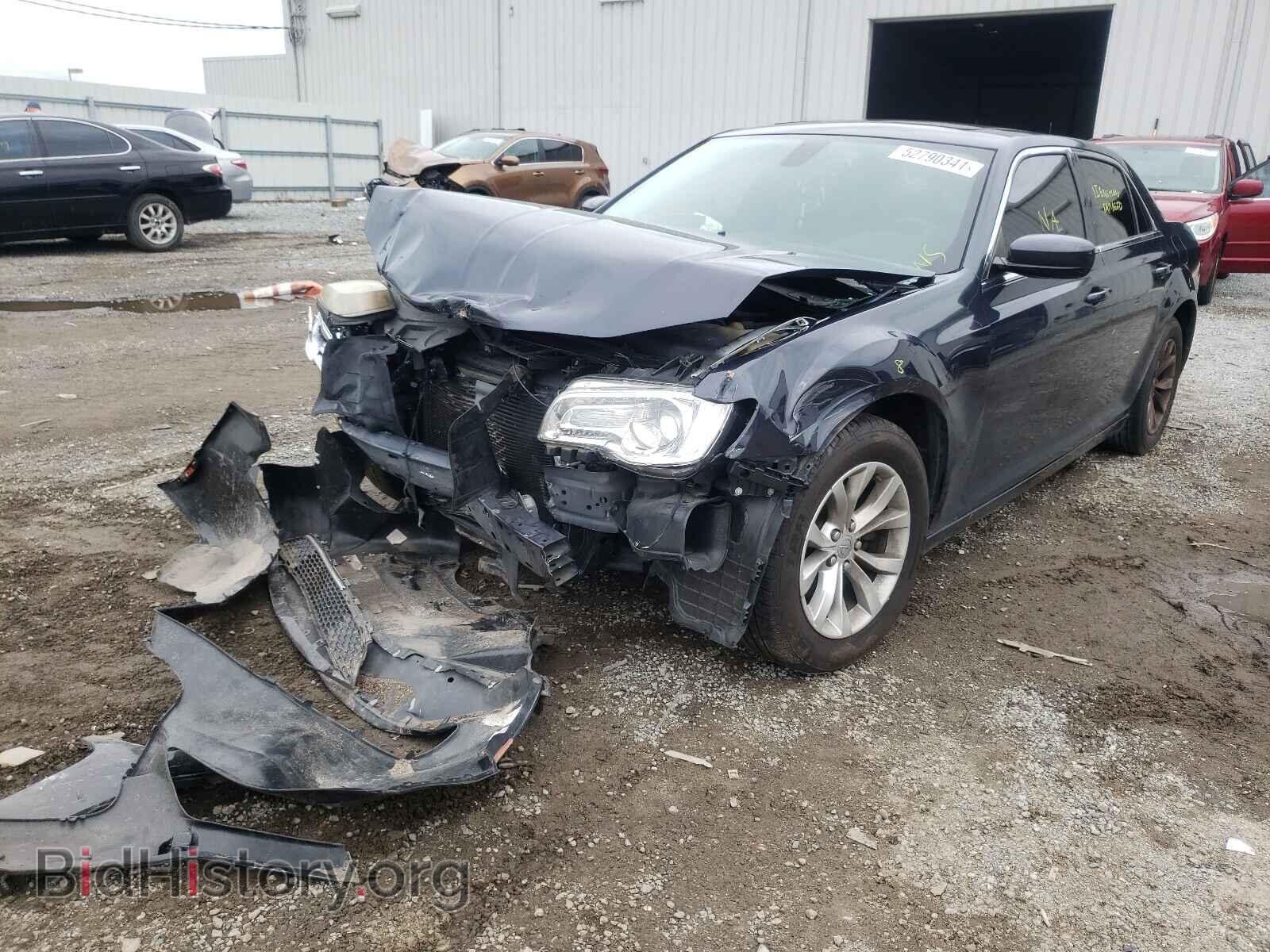 2016 CHRYSLER 300 - VIN: 2C3CCAAG3GH167310 - Фото 2
