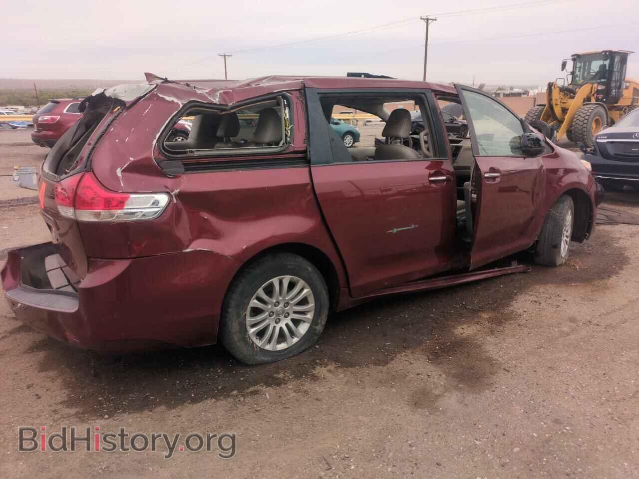 2013 TOYOTA All Models - VIN: 5TDYK3DC8DS381909 - Фото 3