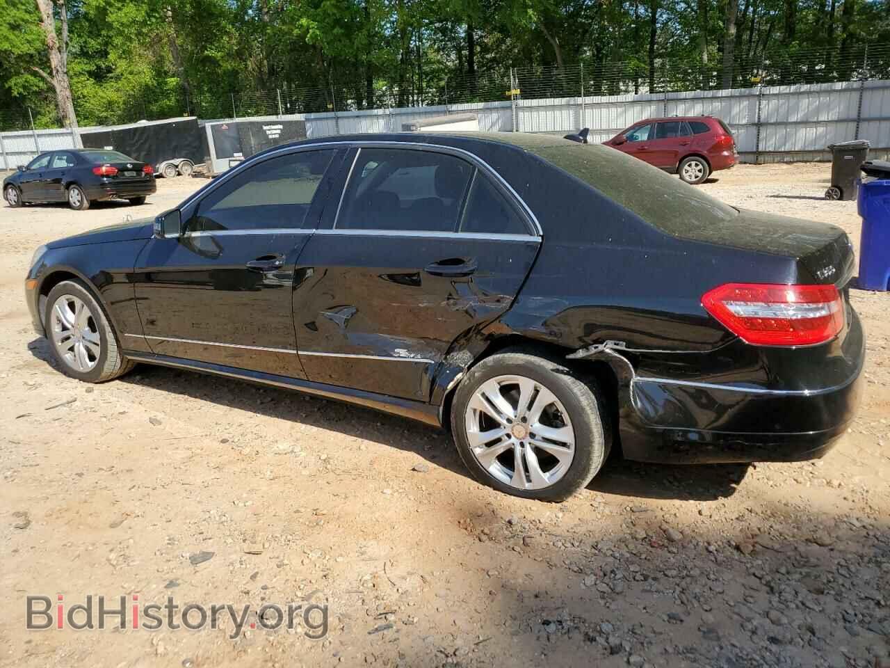2011 MERCEDES-BENZ E-CLASS - VIN: WDDHF5GB1BA377882 - Фото 2