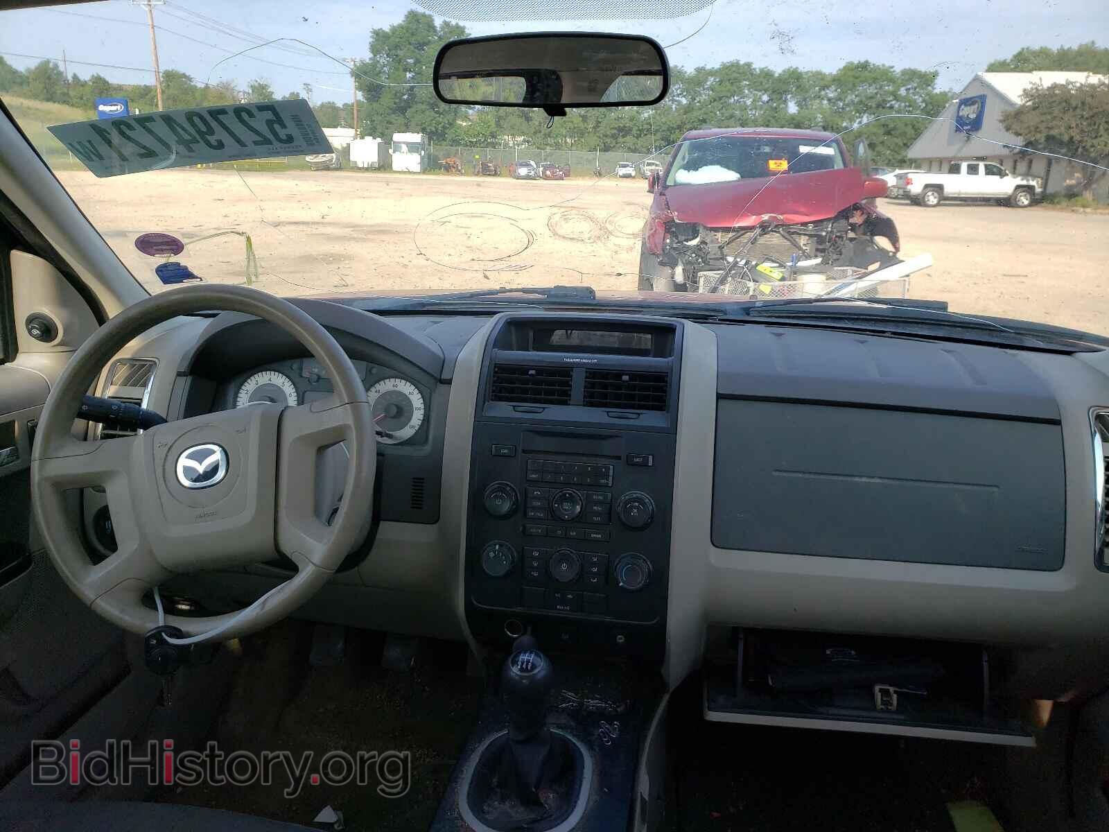 2011 MAZDA TRIBUTE - VIN: 4F2CY0C79BKM05165 - Фото 9