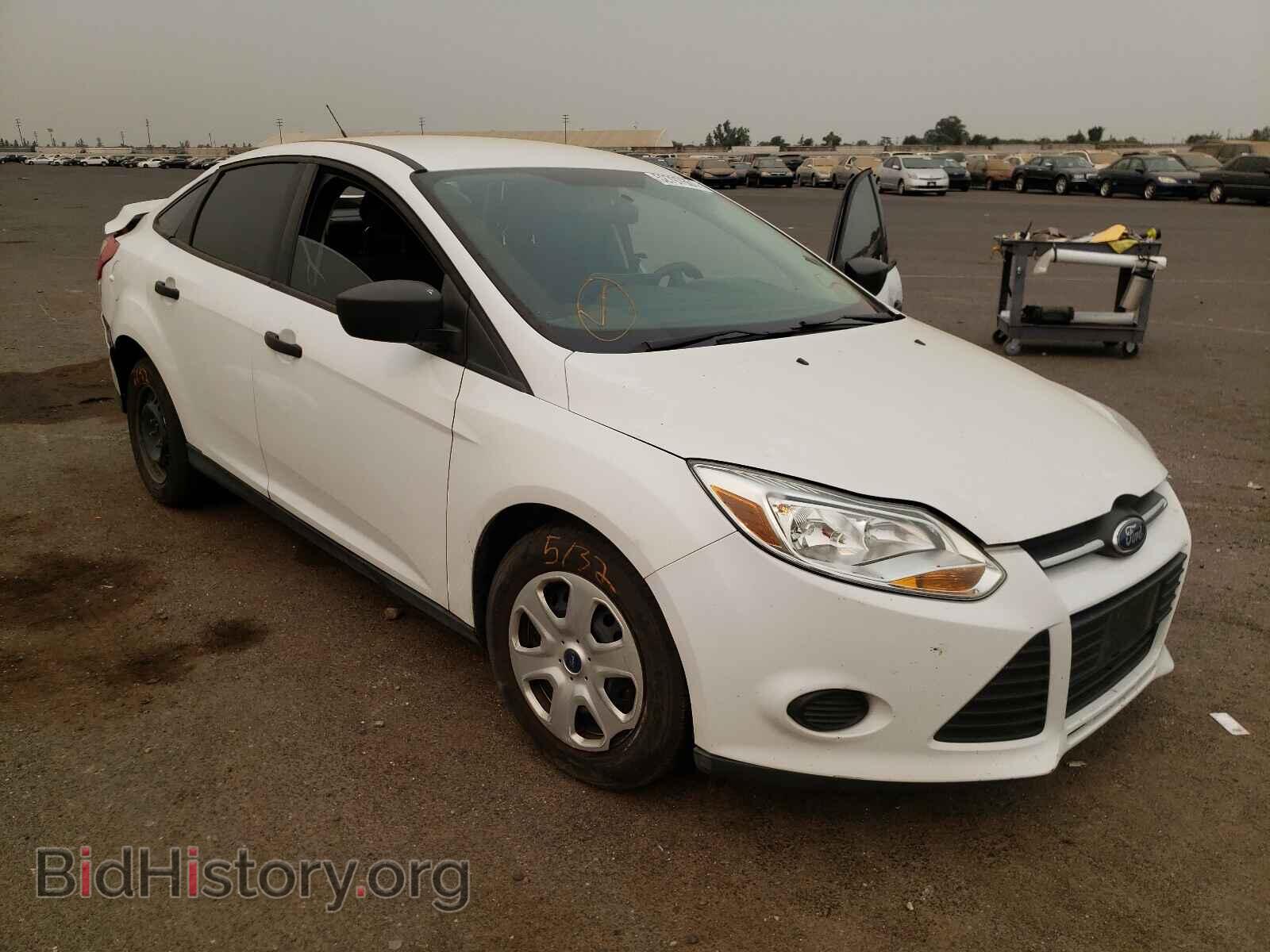 Photo 1FAHP3E26CL267923 - FORD FOCUS 2012