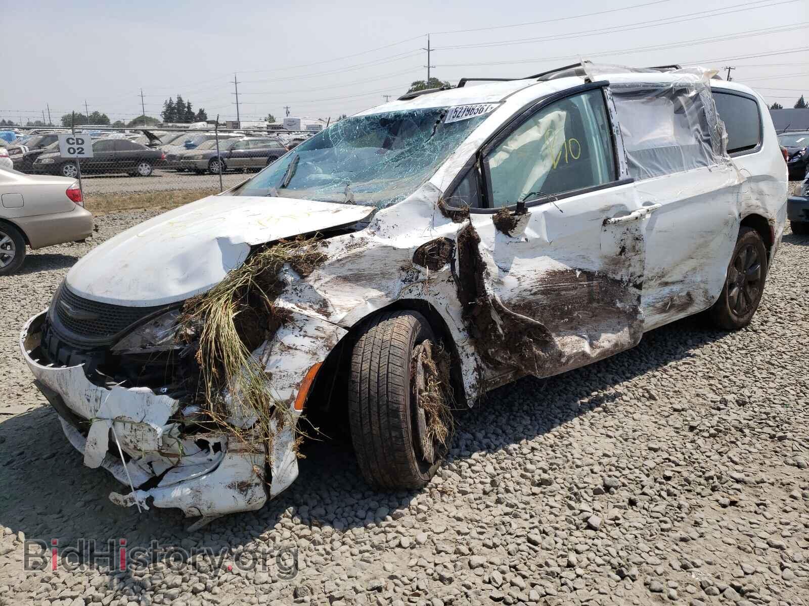 2020 CHRYSLER PACIFICA - VIN: 2C4RC1L70LR238938 - Photo 2