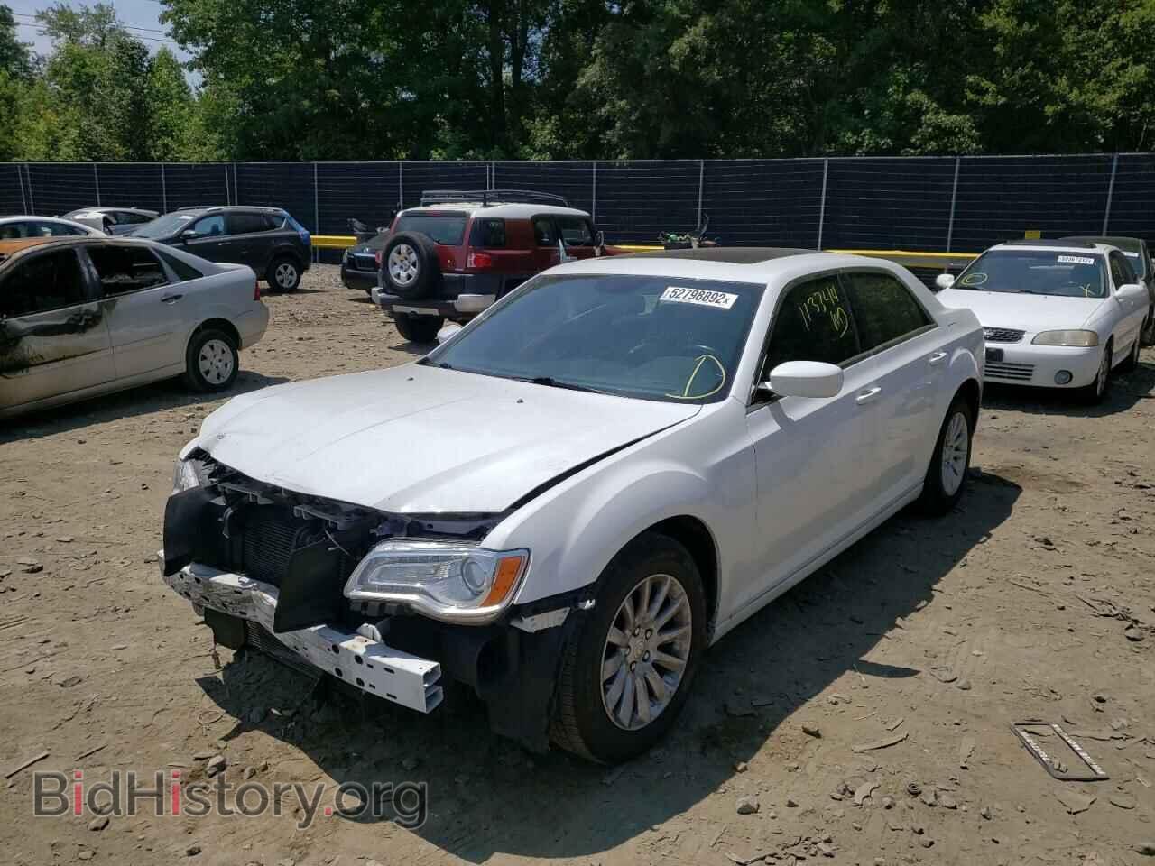 2013 CHRYSLER 300 - VIN: 2C3CCAAG6DH709981 - Фото 2