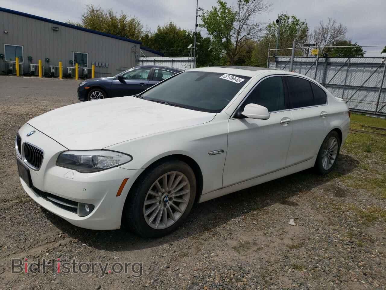 Фотография WBAFR7C54BC804218 - BMW 5 SERIES 2011