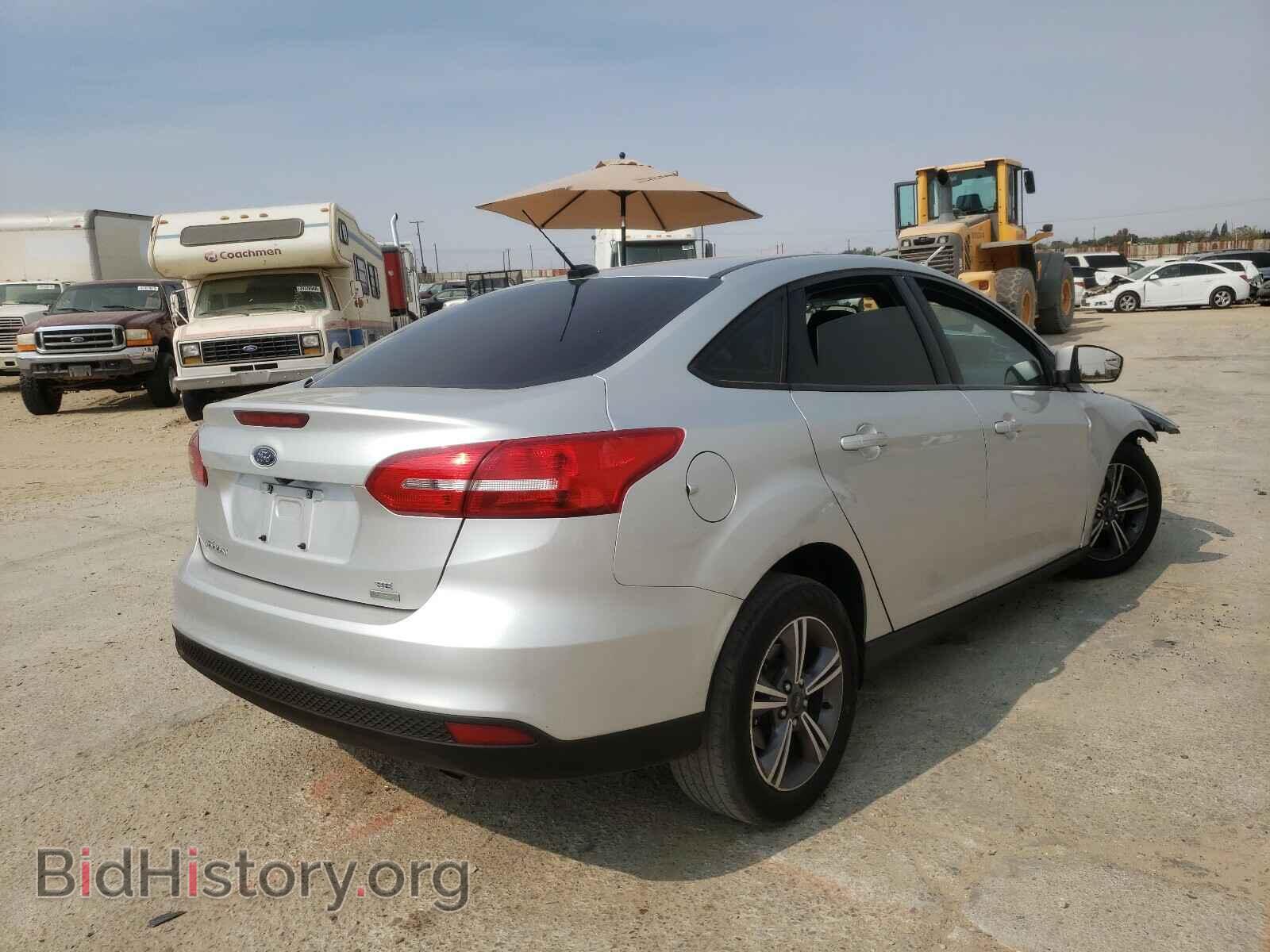 2017 FORD FOCUS - VIN: 1FADP3FE2HL303847 - Photo 4