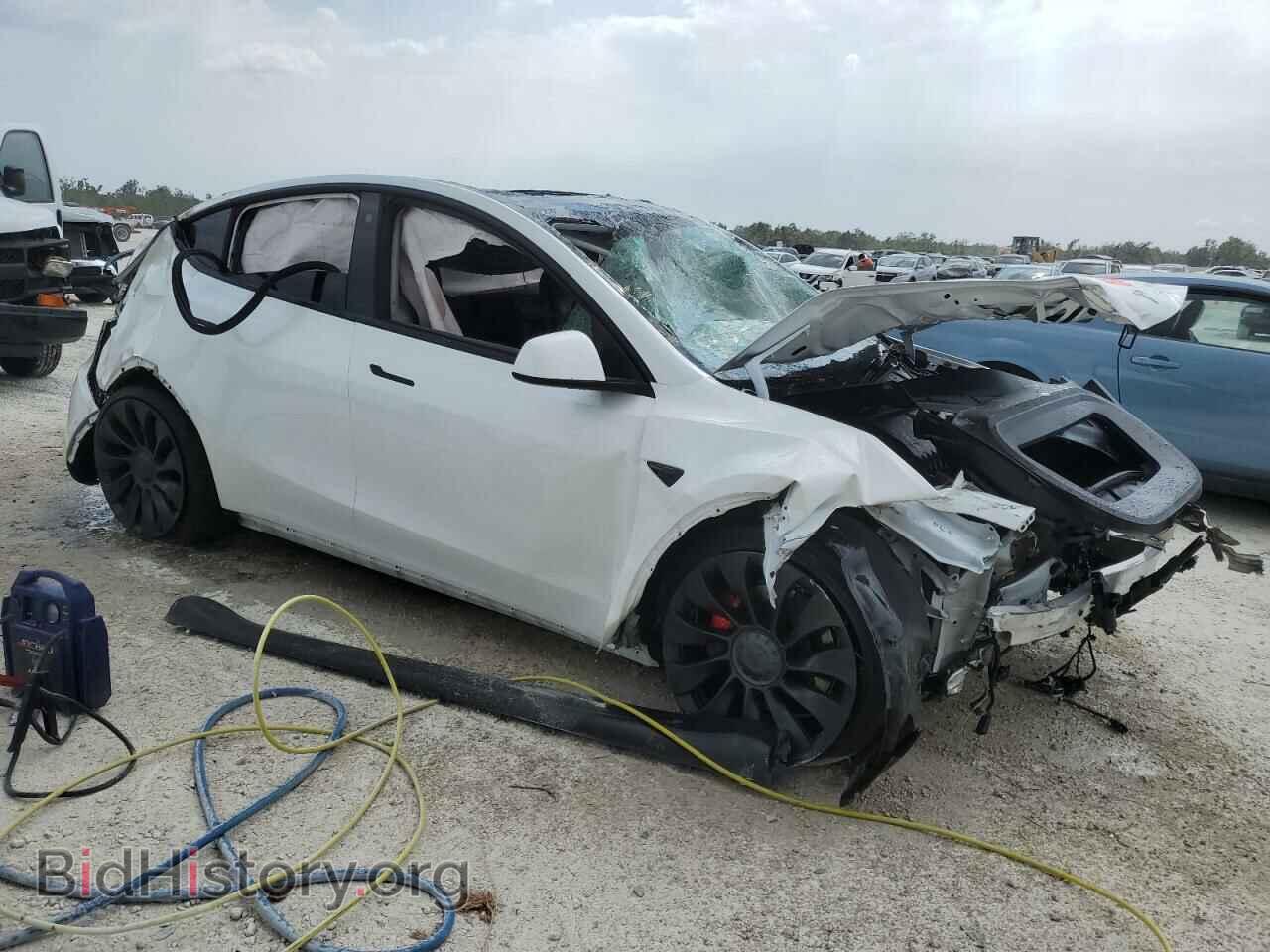 2022 TESLA MODEL Y - VIN: 7SAYGDEF2NF409891 - Фото 4
