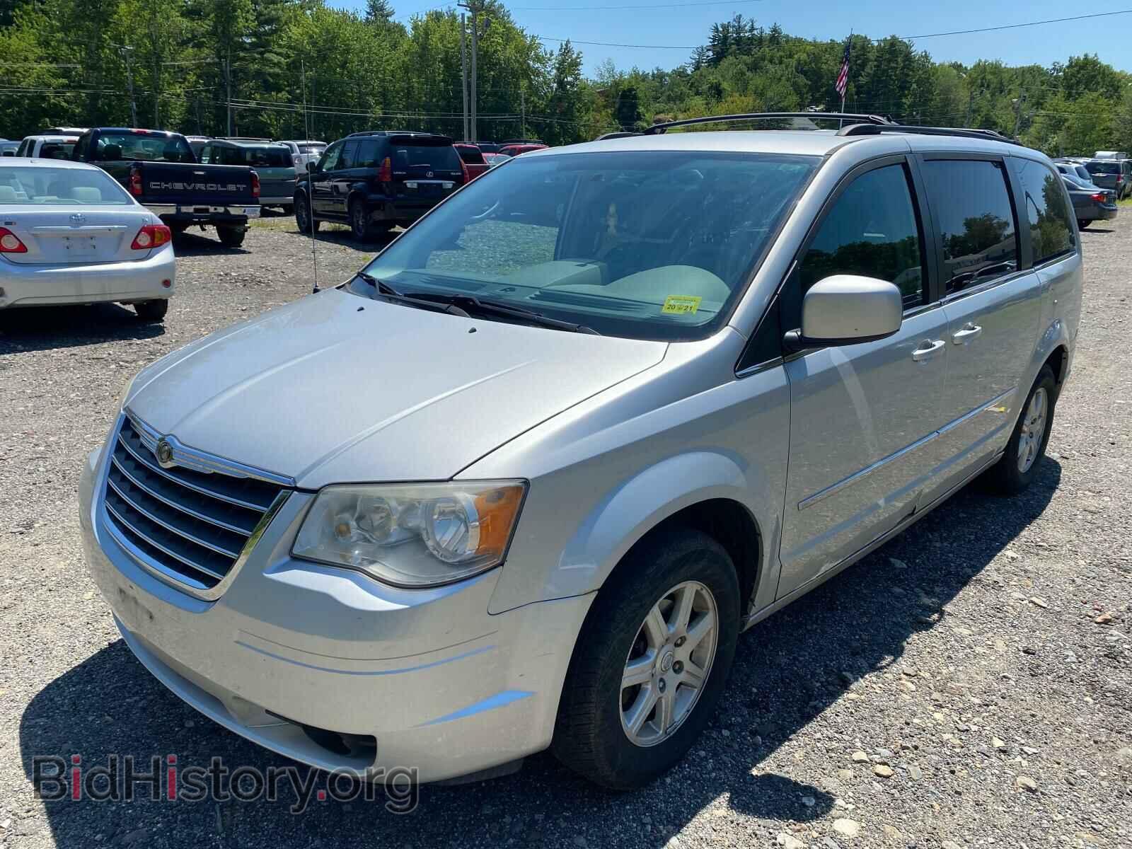 2010 CHRYSLER MINIVAN - VIN: 2A4RR5DX4AR320280 - Фото 2