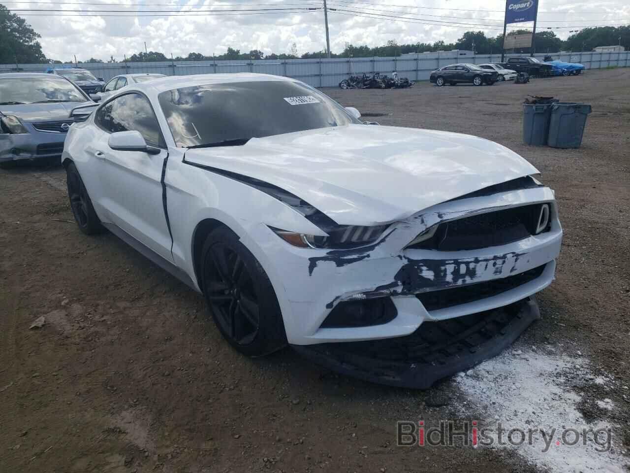 Photo 1FA6P8TH3G5223688 - FORD MUSTANG 2016