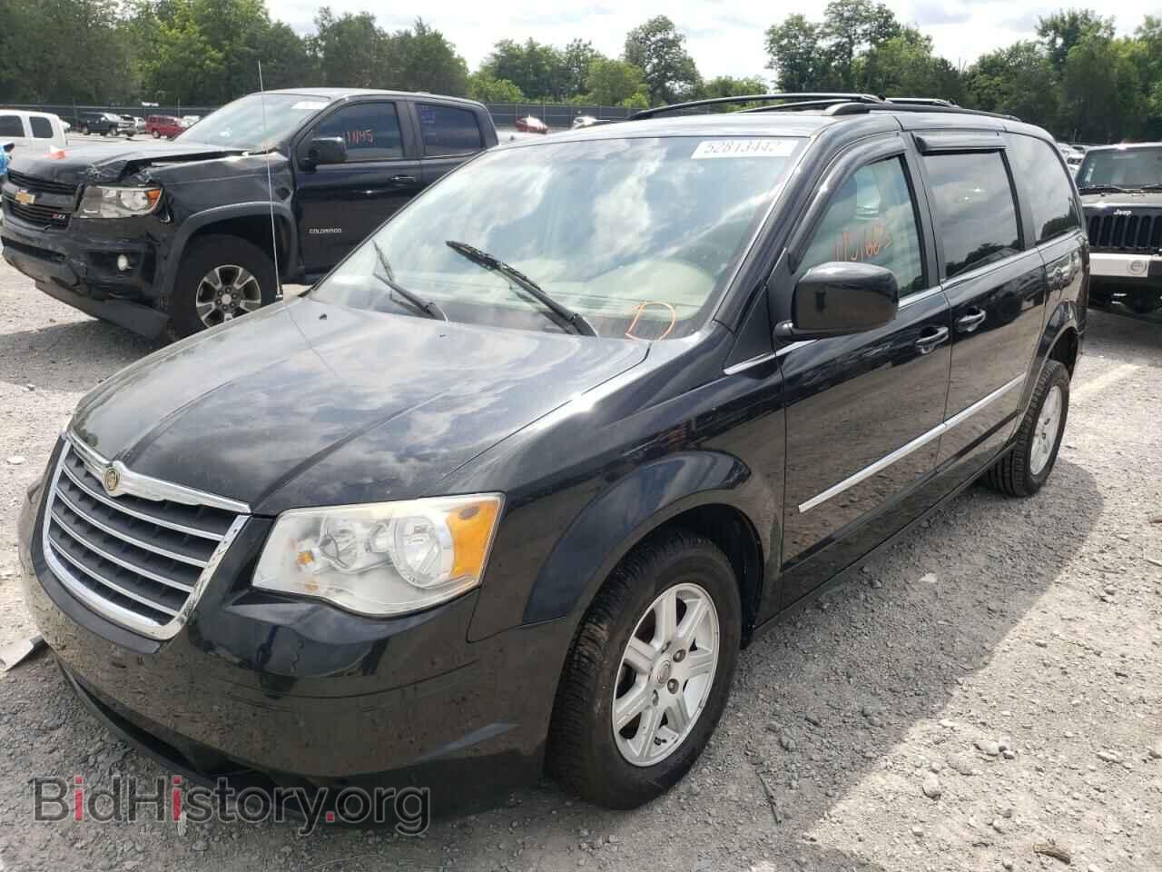 2010 CHRYSLER MINIVAN - VIN: 2A4RR5D13AR461319 - Photo 2