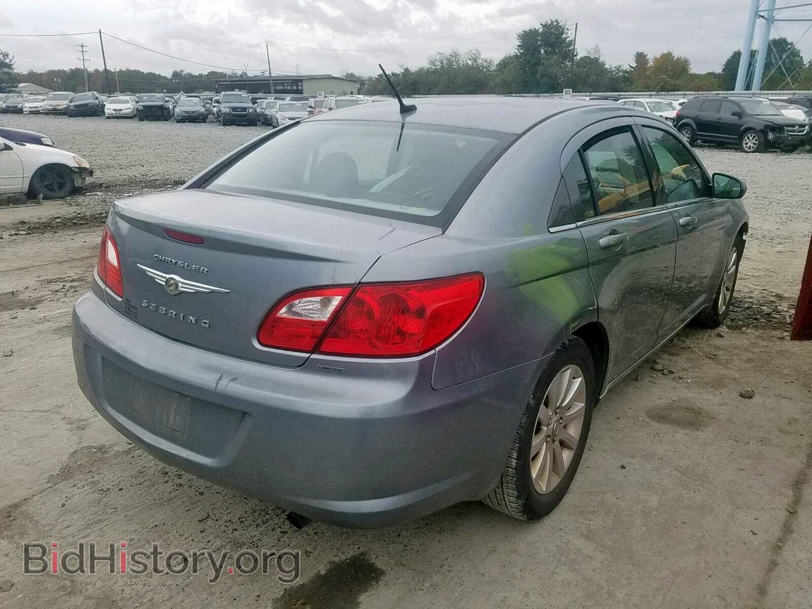 2010 CHRYSLER SEBRING - VIN: 1C3CC5FB2AN152526 - Фото 4