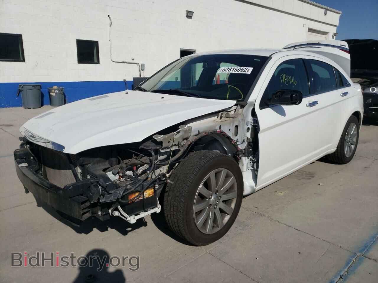 2013 CHRYSLER 200 - VIN: 1C3CCBCG1DN527521 - Photo 2