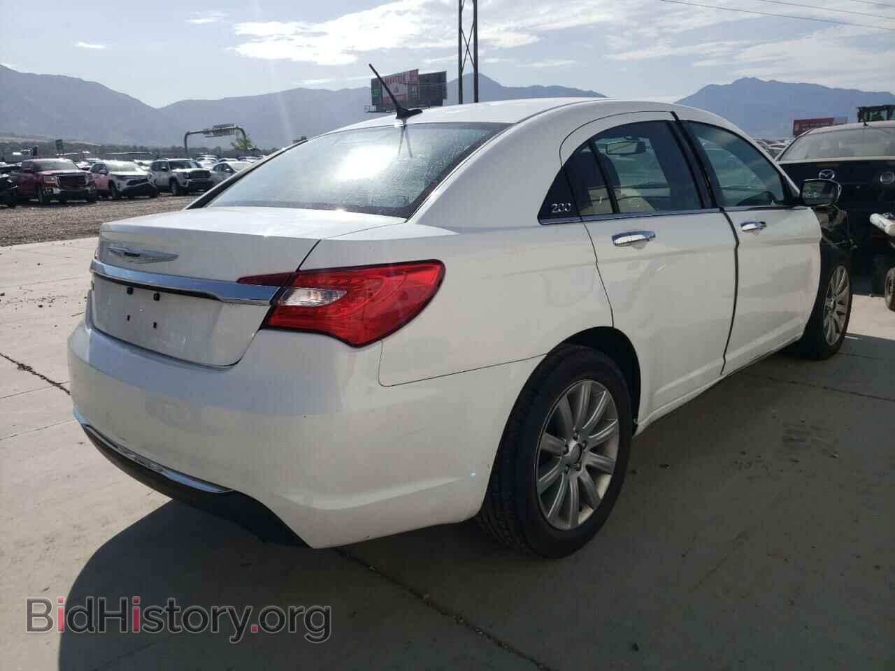 2013 CHRYSLER 200 - VIN: 1C3CCBCG1DN527521 - Photo 4