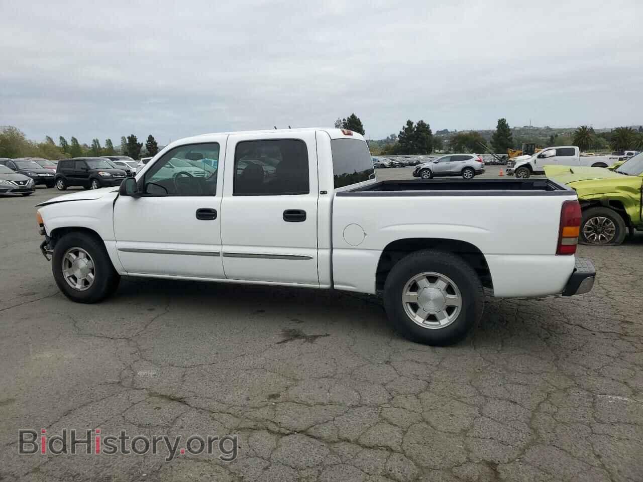 2006 GMC SIERRA - VIN: 2GTEC13VX61215618 - Photo 2