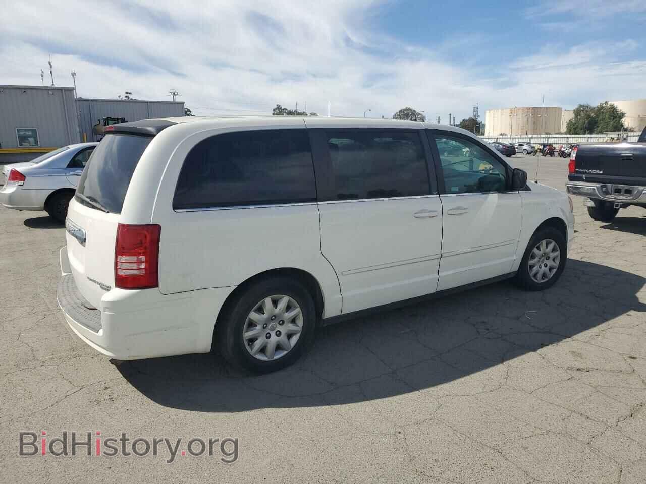 2009 CHRYSLER MINIVAN - VIN: 2A8HR44E69R656124 - Фото 3