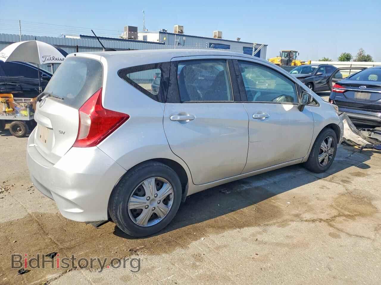 2018 NISSAN VERSA - VIN: 3N1CE2CP3JL352189 - Фото 3