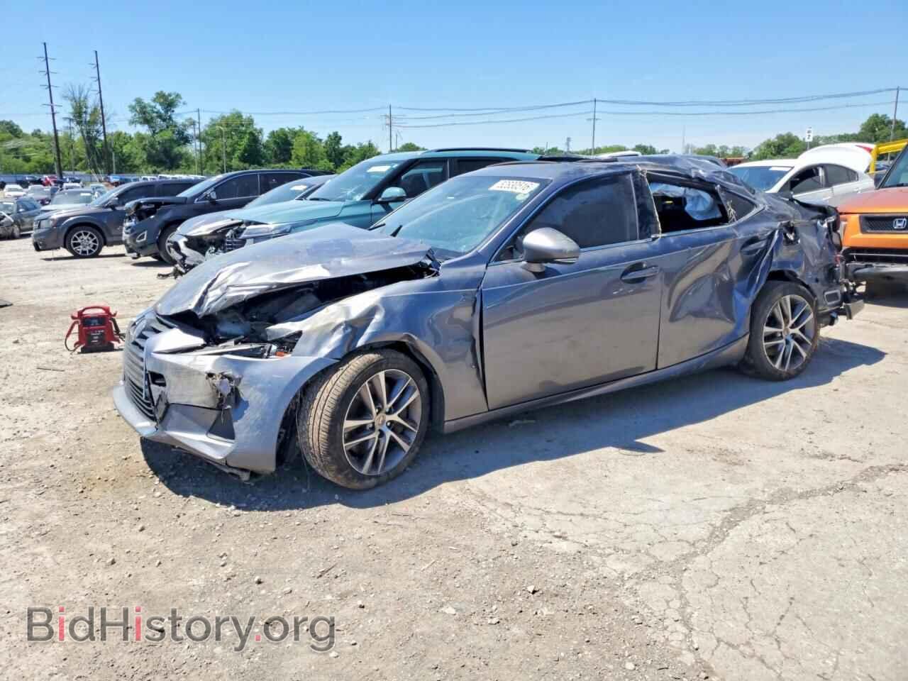 Photo JTHBA1D2XJ5070759 - LEXUS IS 2018