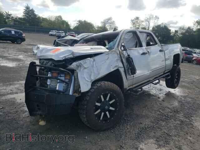 Photo 1GC1KWE86GF177983 - CHEVROLET ALL Models 2016