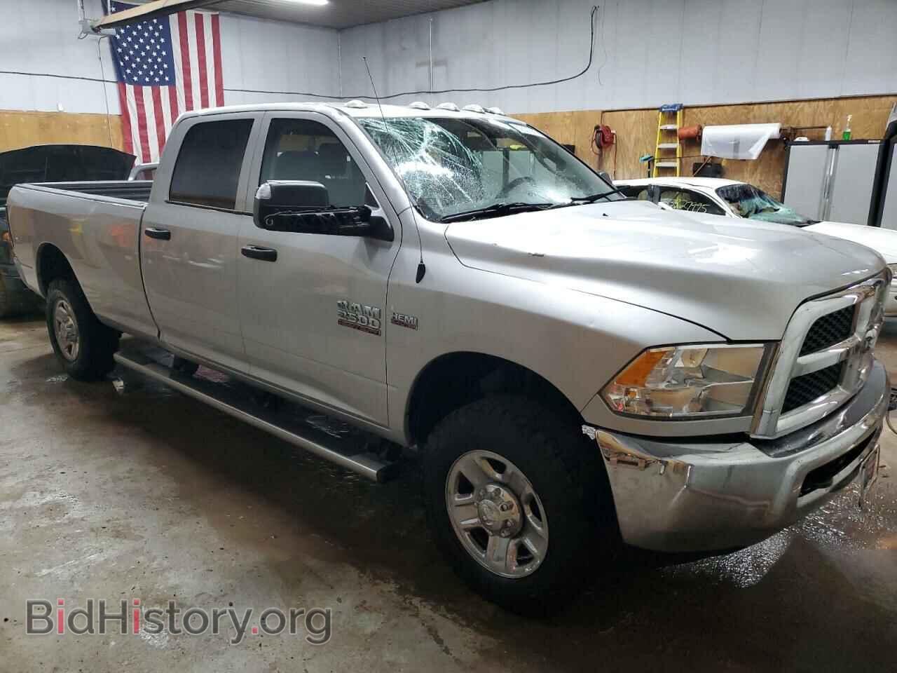 2017 RAM All Models - VIN: 3C6UR5HJ3HG726774 - Photo 4