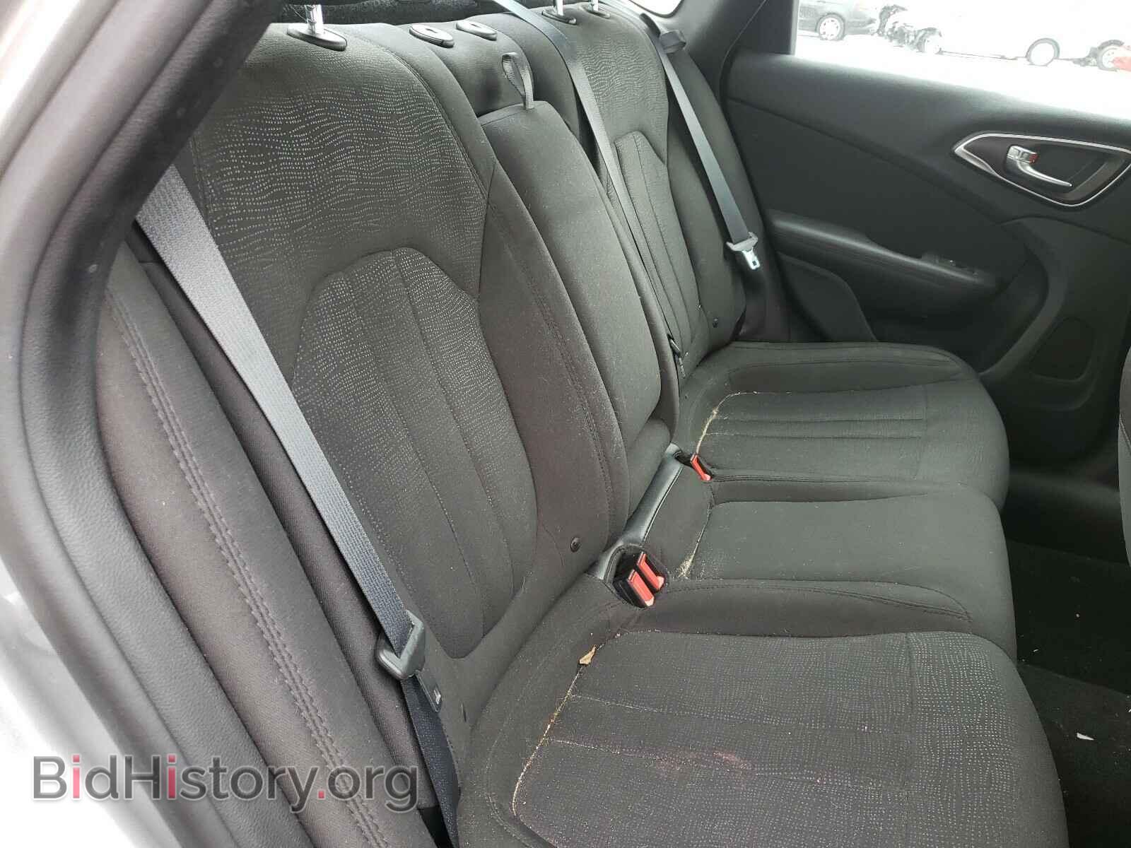 2016 CHRYSLER 200 - VIN: 1C3CCCAB3GN123623 - Фото 6
