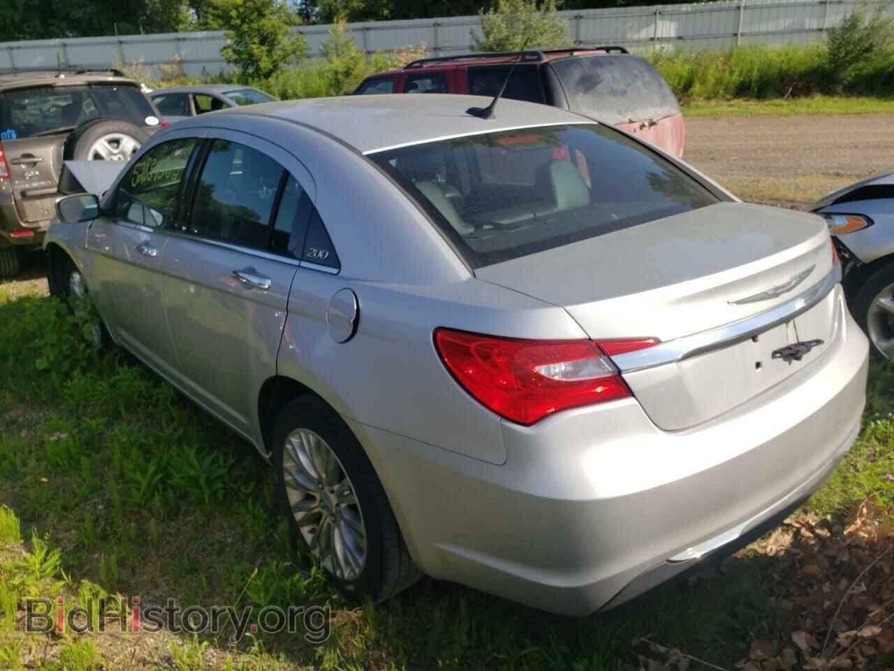 2011 CHRYSLER 200 - VIN: 1C3BC2FB1BN525373 - Фото 3