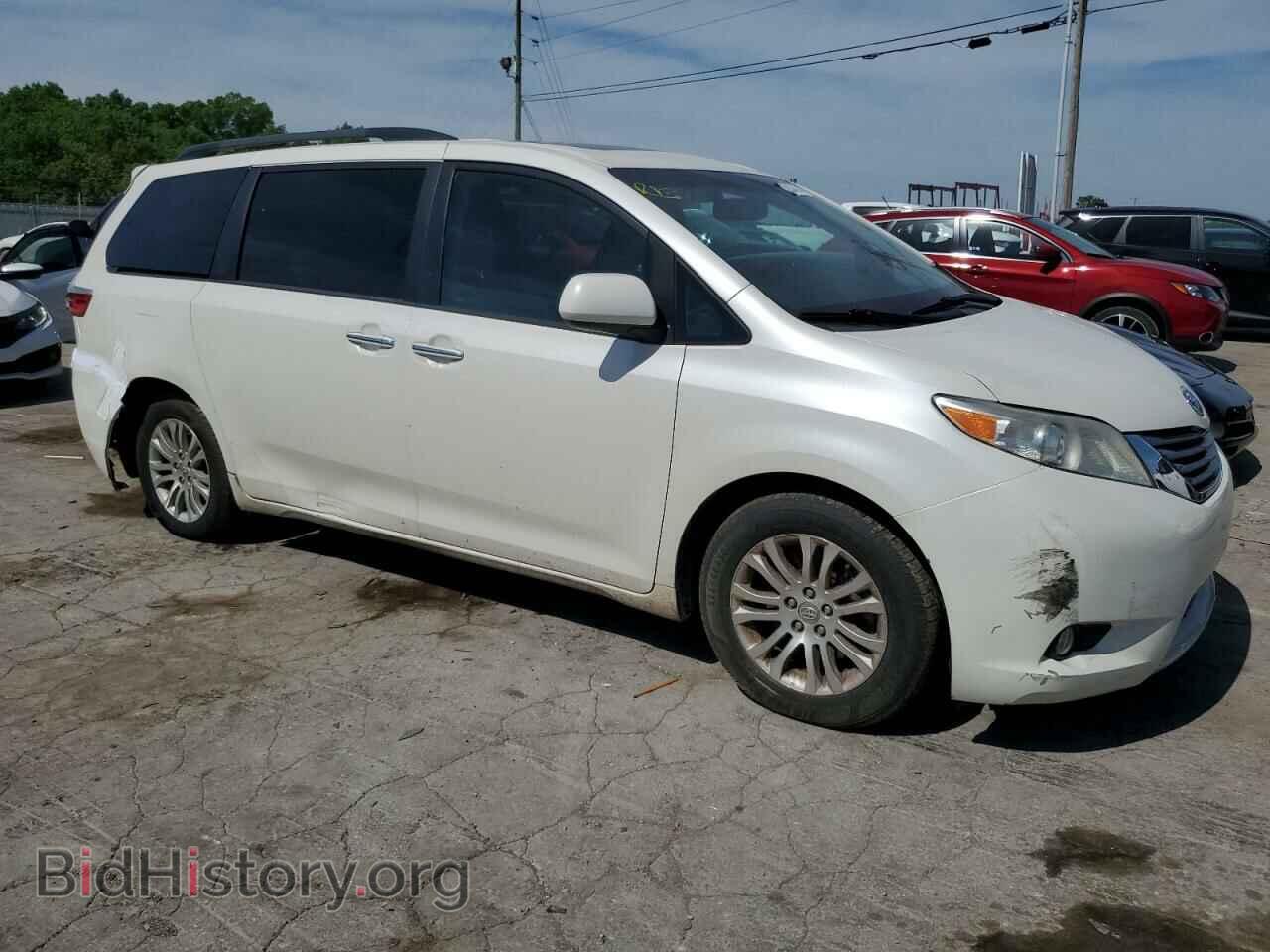 2017 TOYOTA All Models - VIN: 5TDYZ3DC3HS808270 - Фото 4