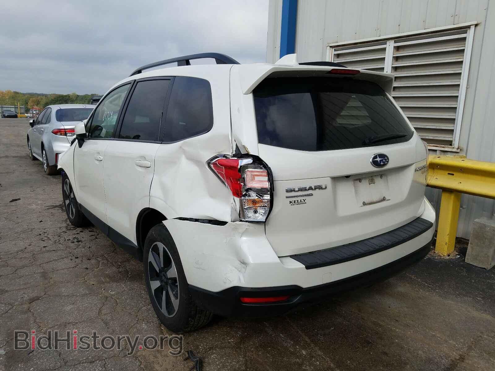 2017 SUBARU FORESTER - VIN: JF2SJAEC8HH536403 - Фото 3