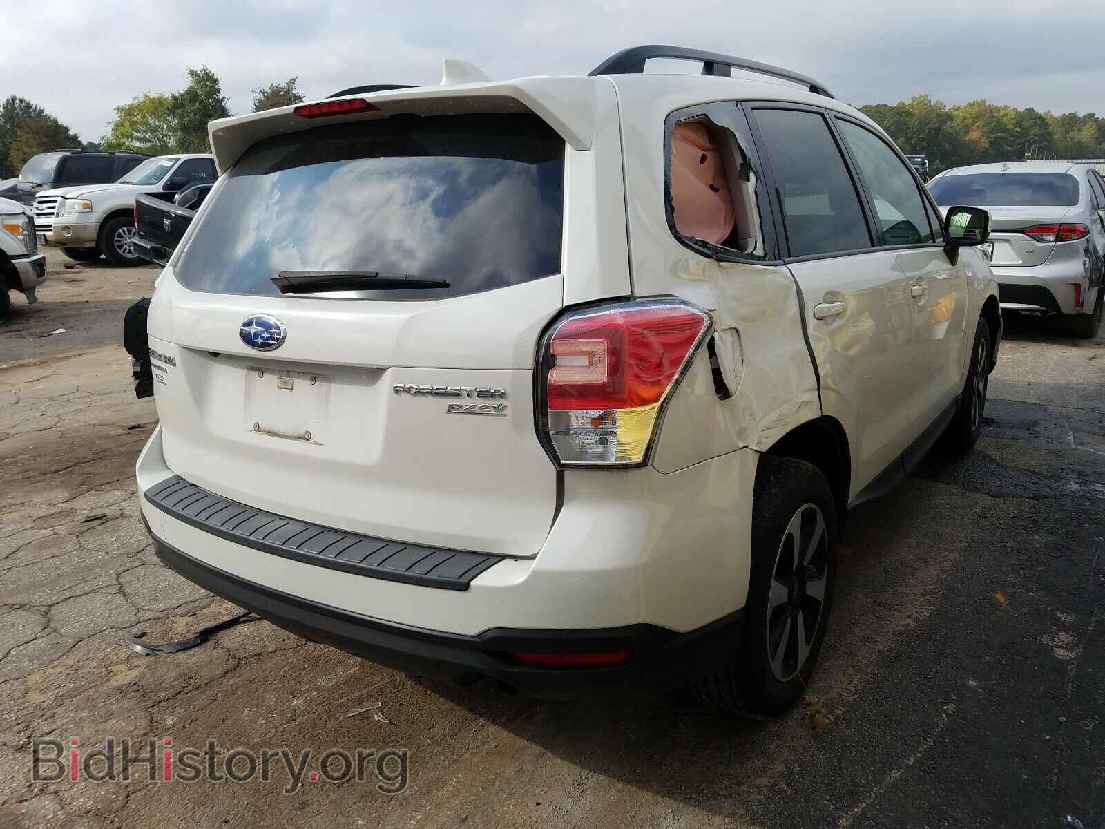 2017 SUBARU FORESTER - VIN: JF2SJAEC8HH536403 - Фото 4