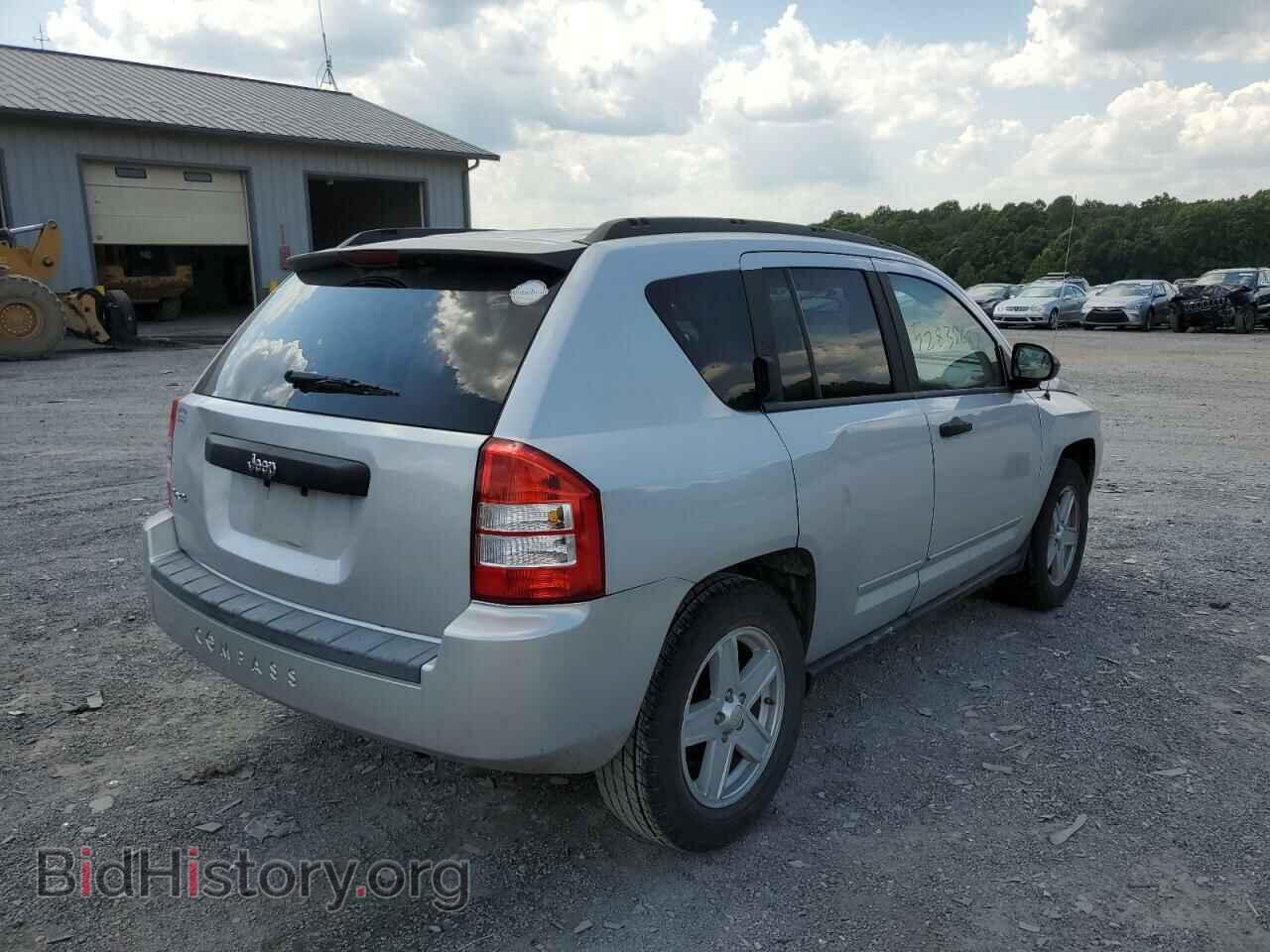 2009 JEEP COMPASS - VIN: 1J4FF47B09D213604 - Фото 4