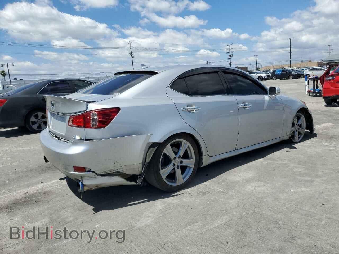2011 LEXUS IS - VIN: JTHBF5C25B5152829 - Photo 3