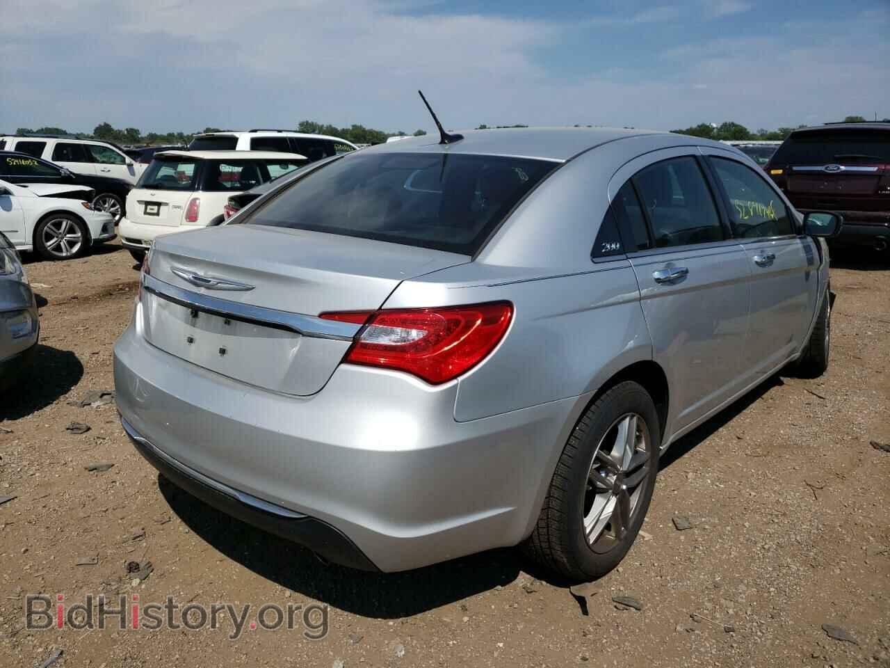 2012 CHRYSLER 200 - VIN: 1C3CCBCG0CN219223 - Фото 4