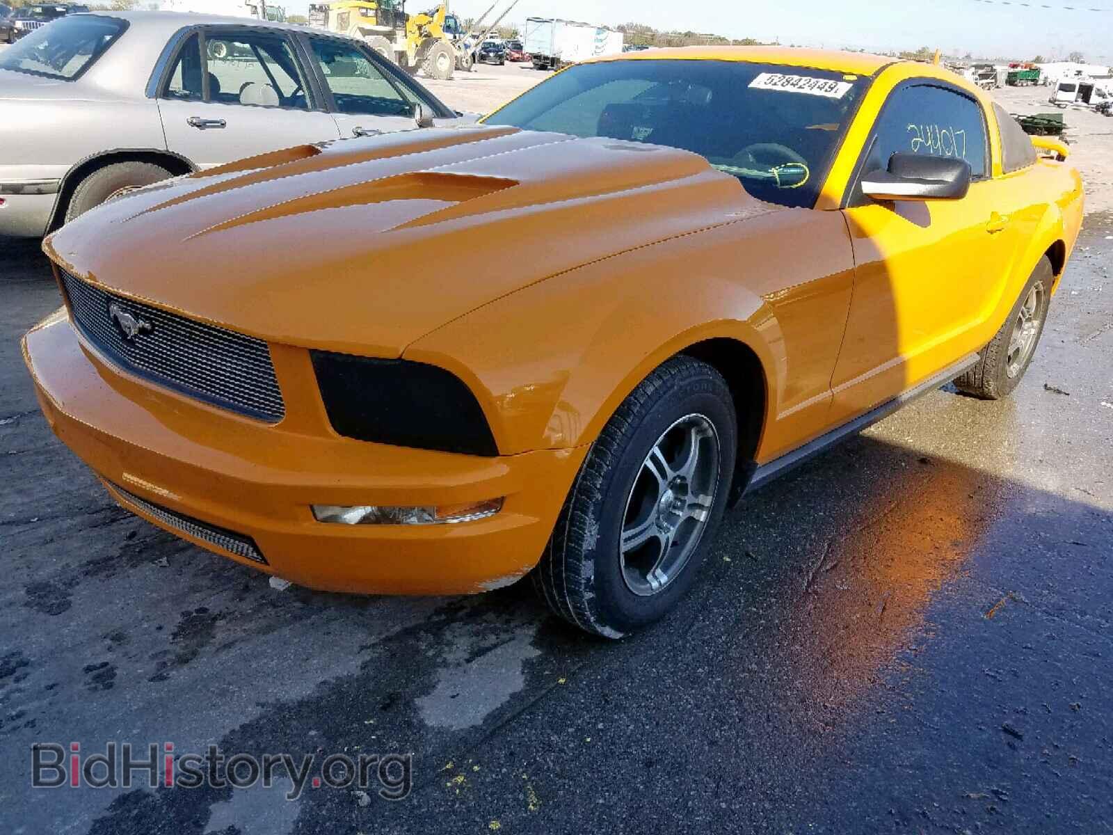 2007 FORD MUSTANG - VIN: 1ZVFT80N975333190 - Фото 2