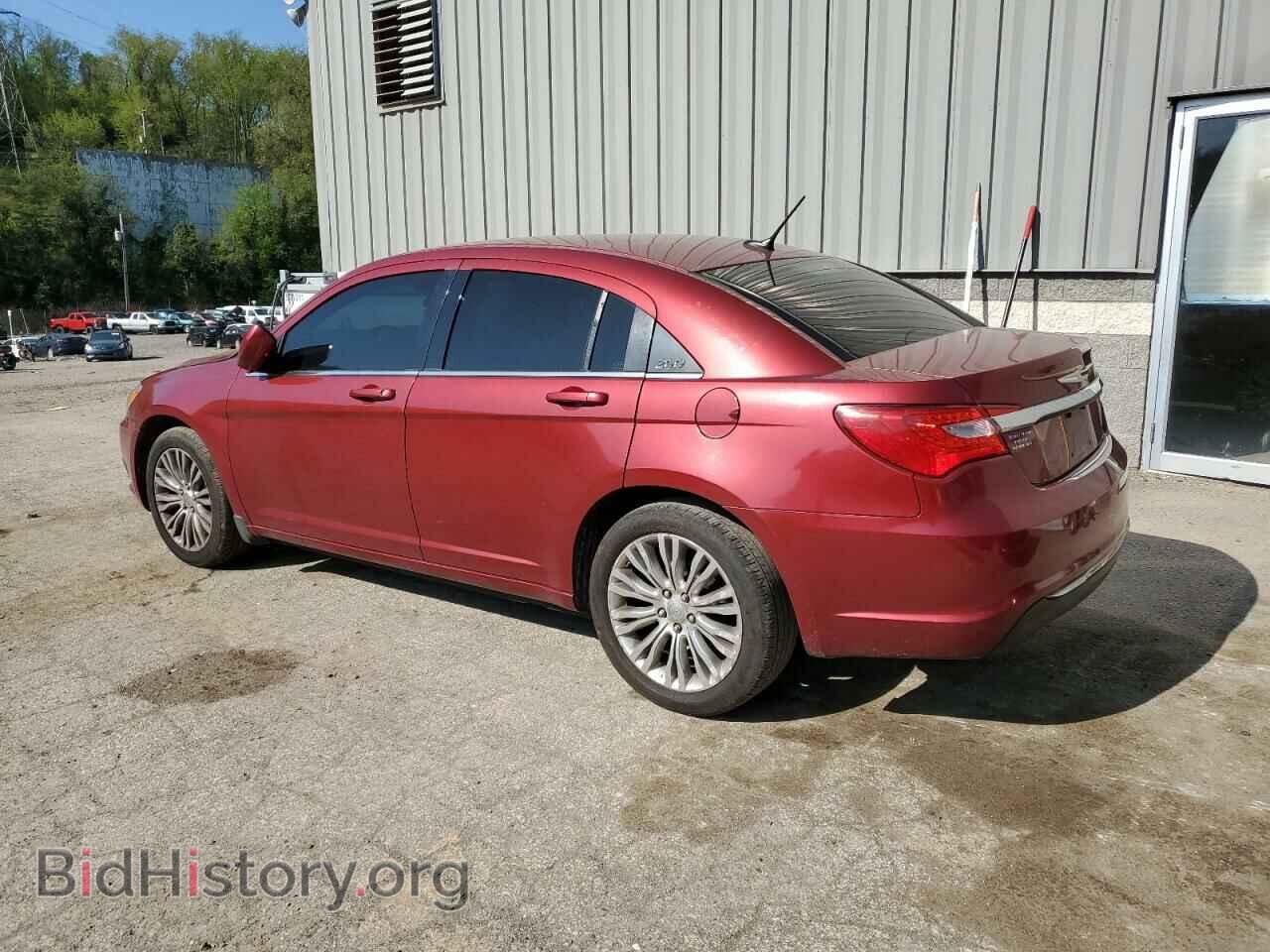 2012 CHRYSLER 200 - VIN: 1C3CCBAB2CN282332 - Фото 2
