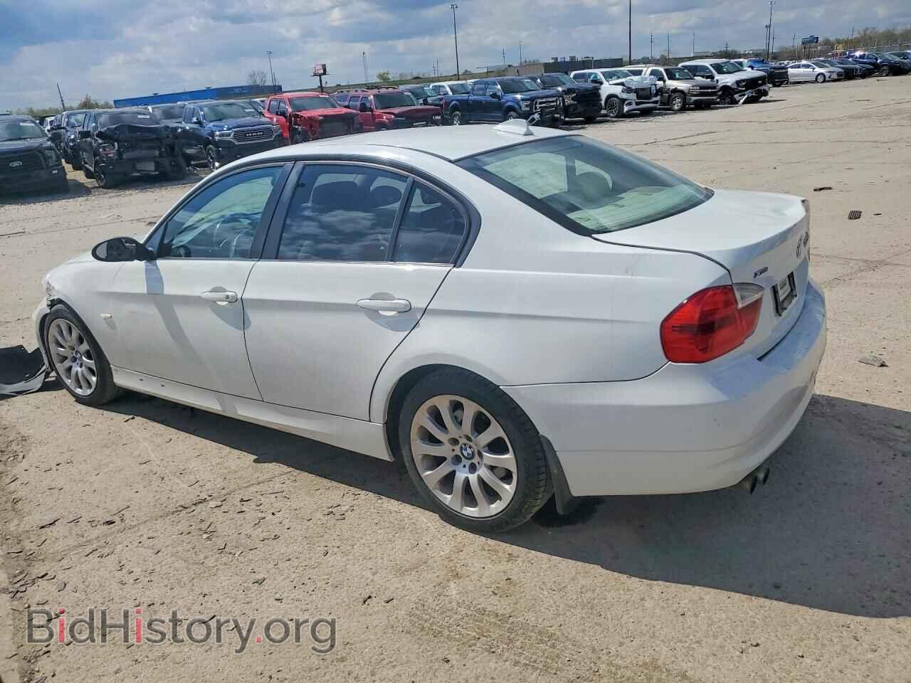 2006 BMW 3 SERIES - VIN: WBAVD13516KV12268 - Фото 2