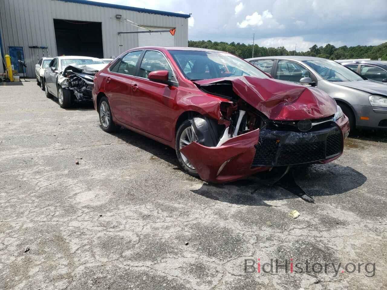 Photo 4T1BF1FK2HU657257 - TOYOTA CAMRY 2017