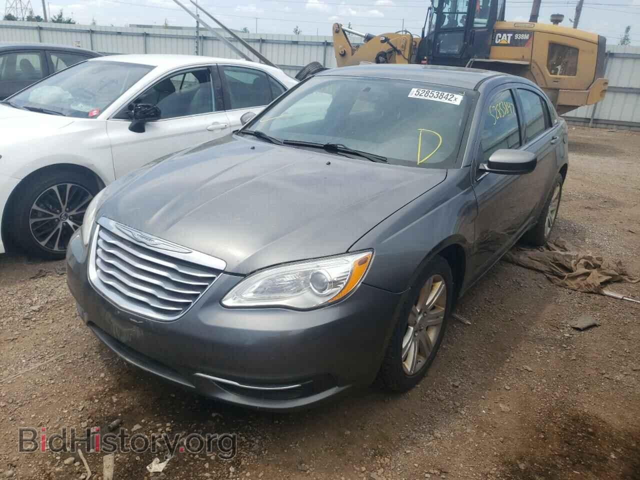 2012 CHRYSLER 200 - VIN: 1C3CCBBB9CN120647 - Фото 2