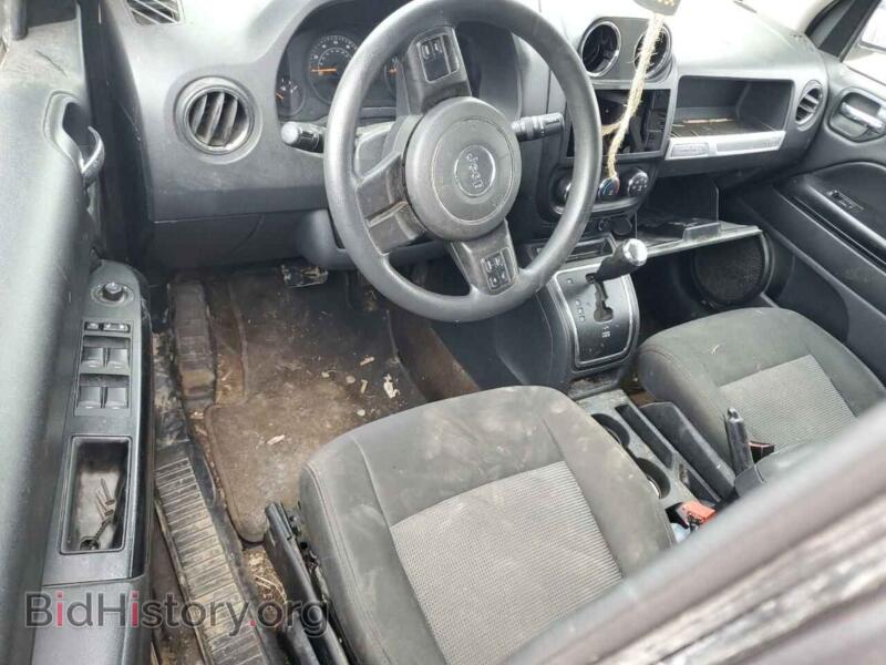 2015 Jeep COMPASS (VIN 1C4NJDBBXFD248279) — photo 8 of 12