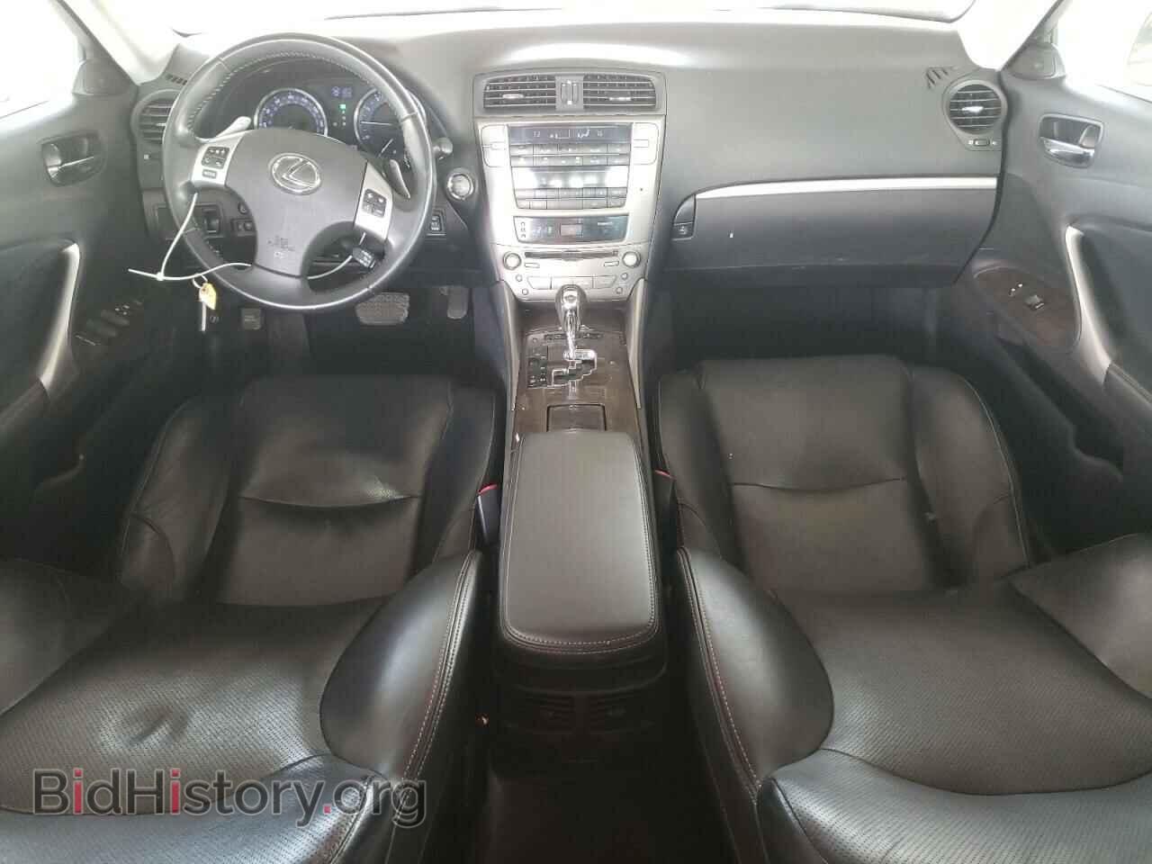 2011 LEXUS IS - VIN: JTHBF5C23B5152876 - Photo 8